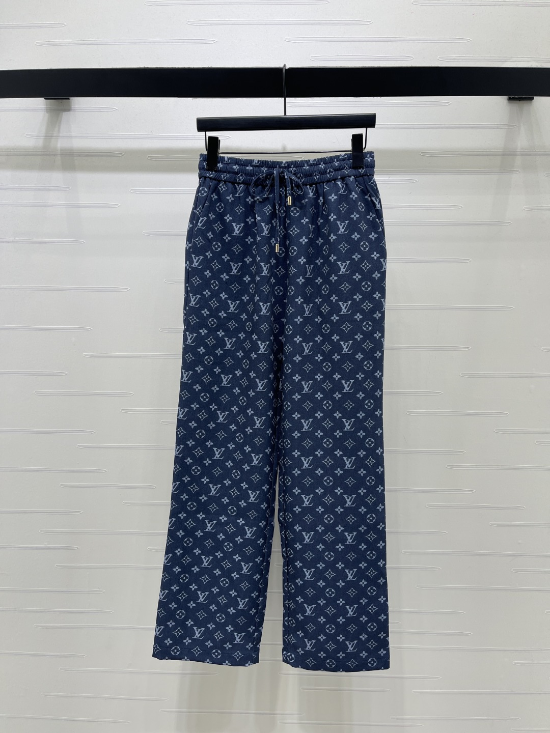 louis vuitton monogram drawstring pants