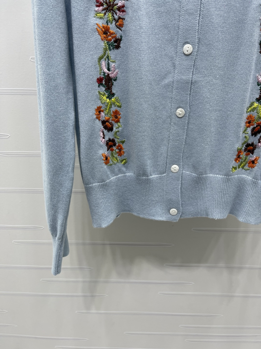 디올 여성 가디건 155645 Dior Cardigan 상세 이미지 5