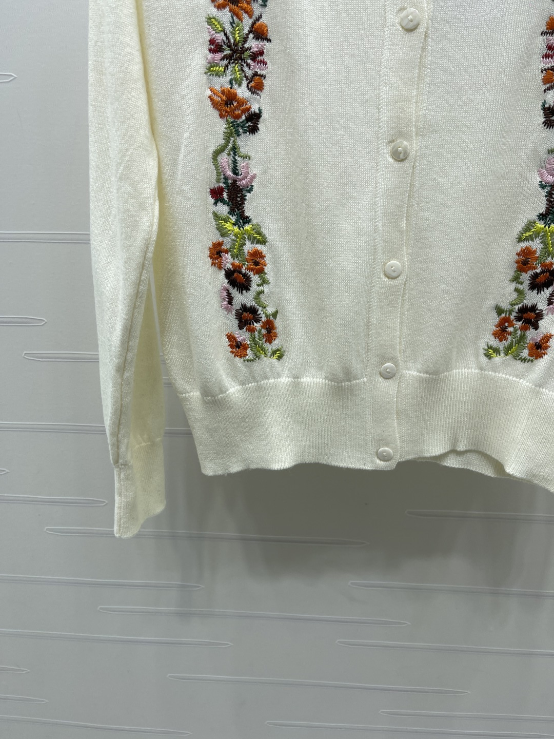 샤넬 여성 가디건 155601 Chanel Cardigan 상세 이미지 5
