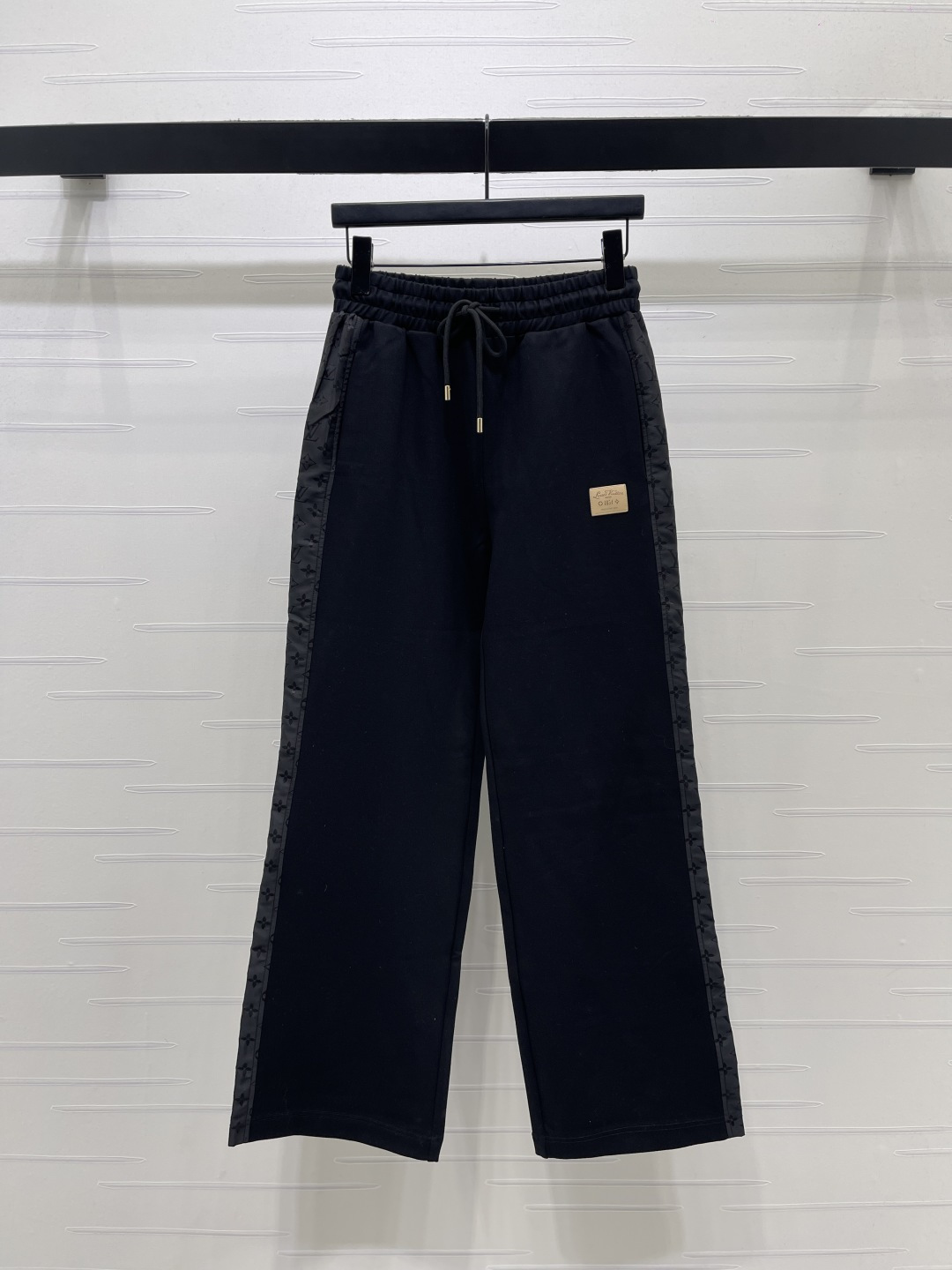 louis vuitton gold patch hooded jacket pants set