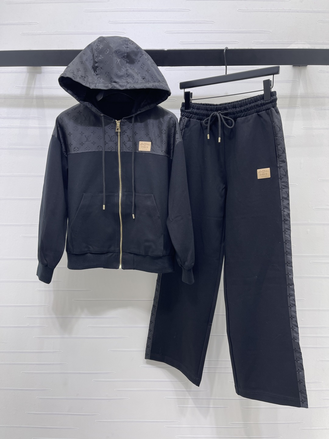louis vuitton gold patch hooded jacket pants set