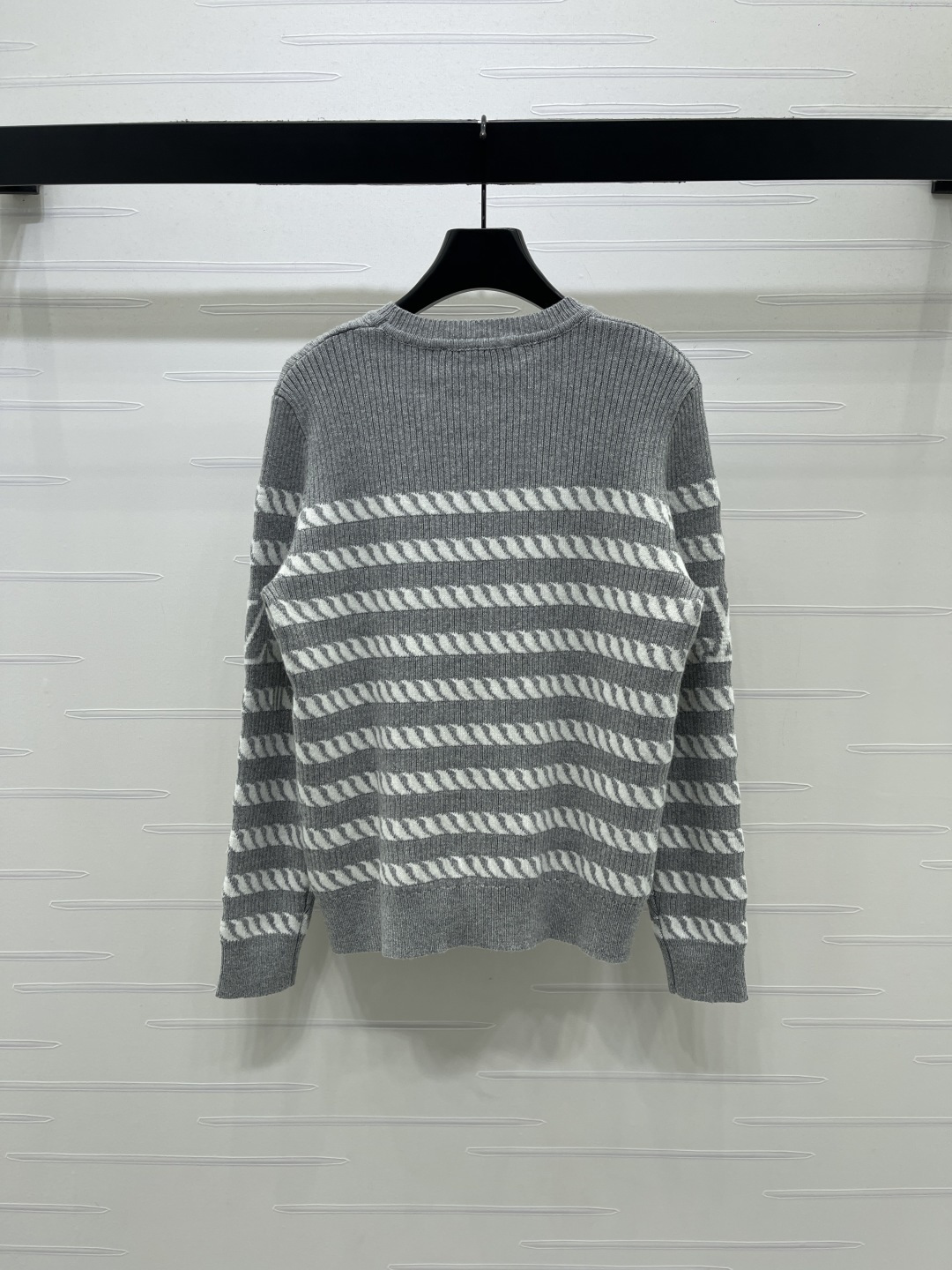 louis vuitton grey striped knit pullover