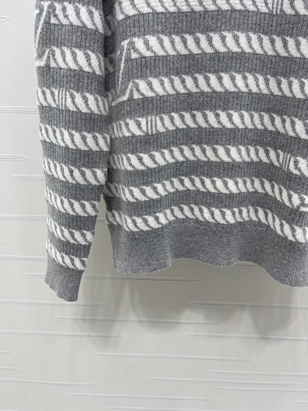 louis vuitton grey striped knit pullover