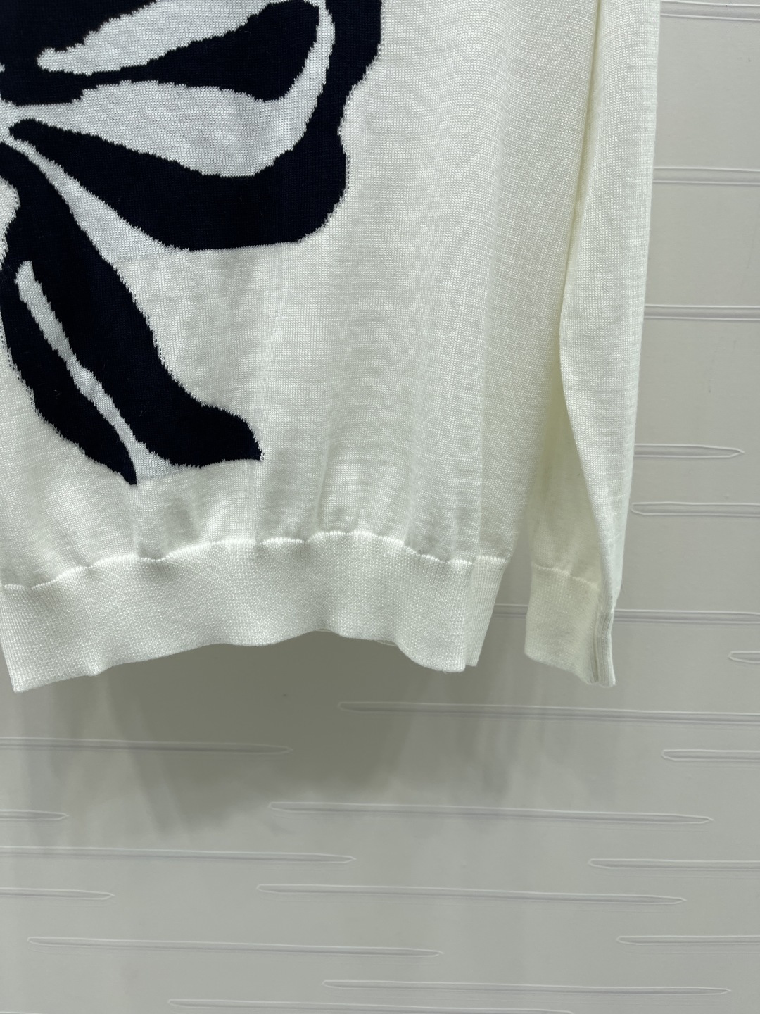 chanel oversized bow motif crew neck knit sweater