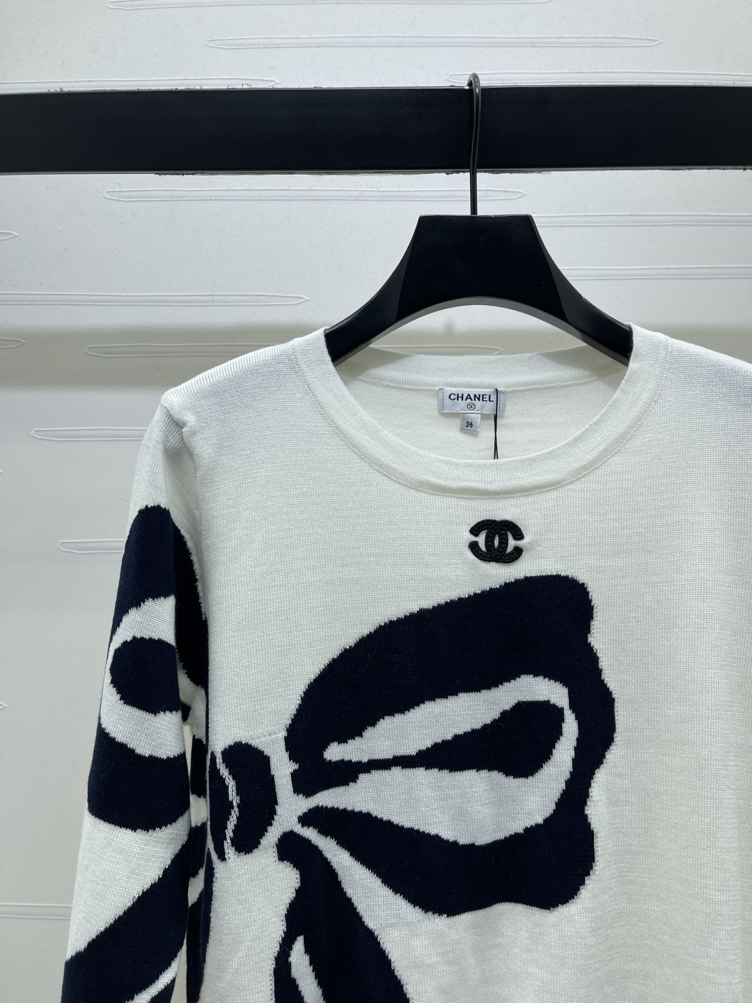 chanel oversized bow motif crew neck knit sweater
