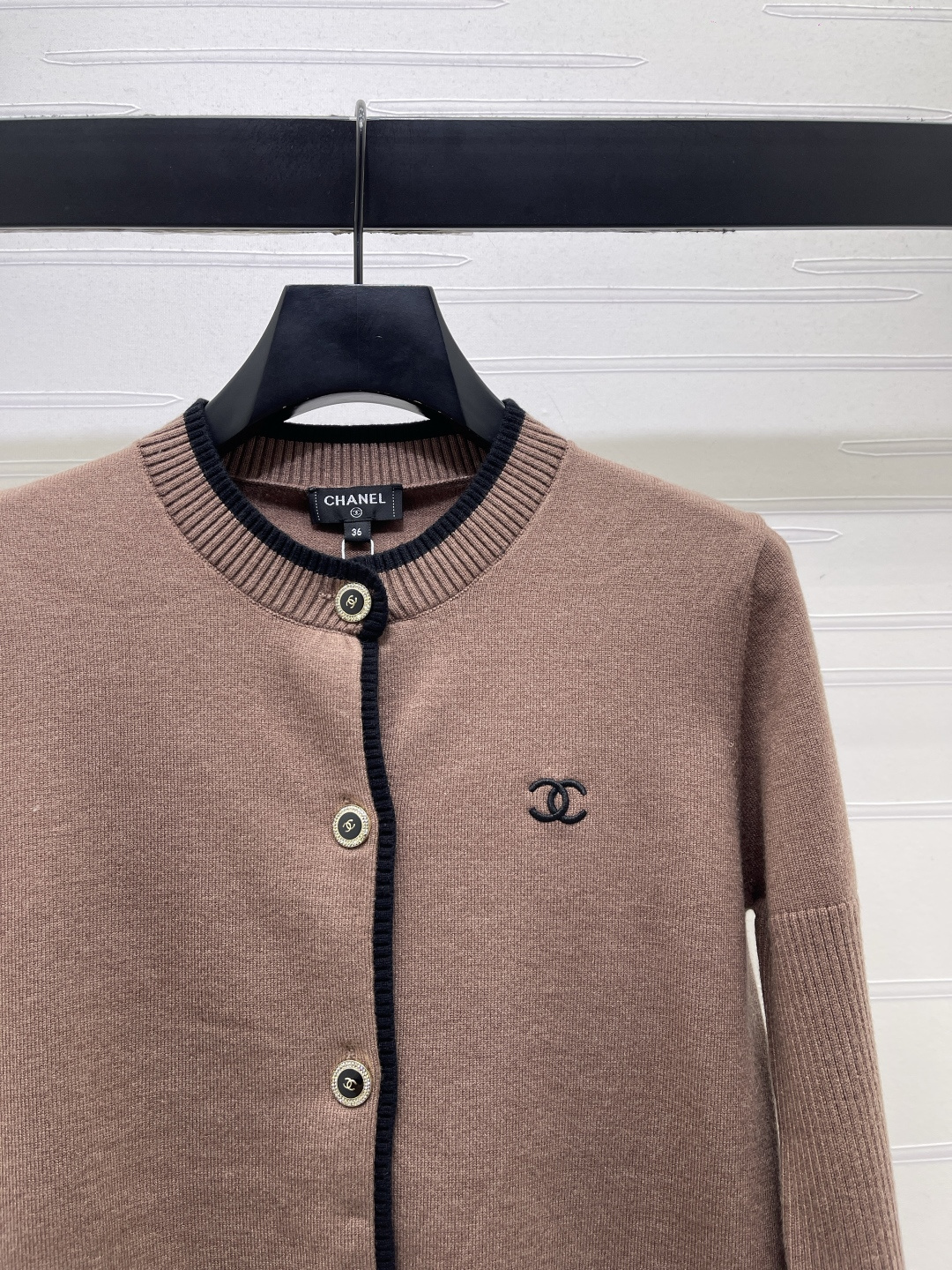 chanel logo contrast trim crew neck knit cardigan