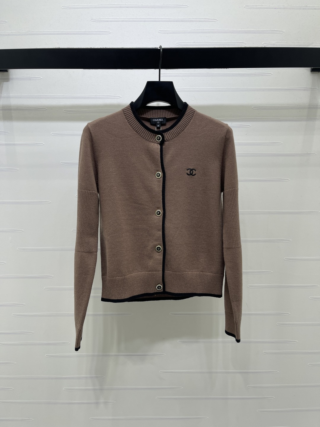 chanel logo contrast trim crew neck knit cardigan