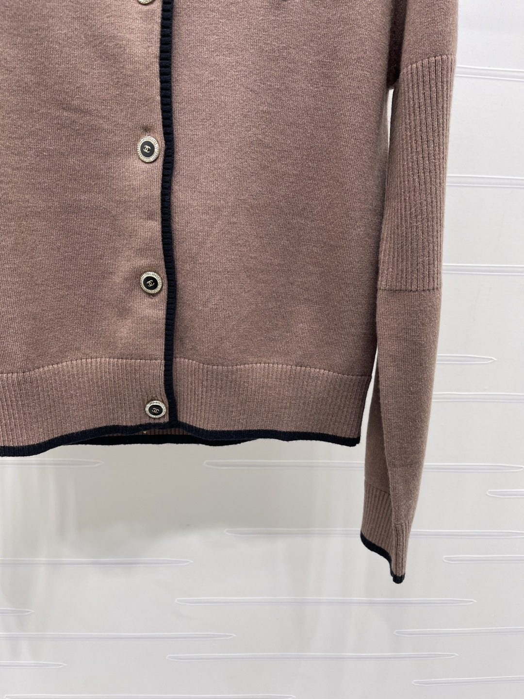chanel logo contrast trim crew neck knit cardigan