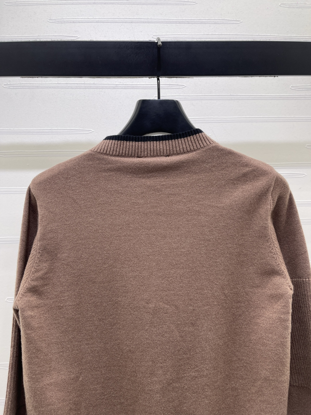 chanel logo contrast trim crew neck knit cardigan