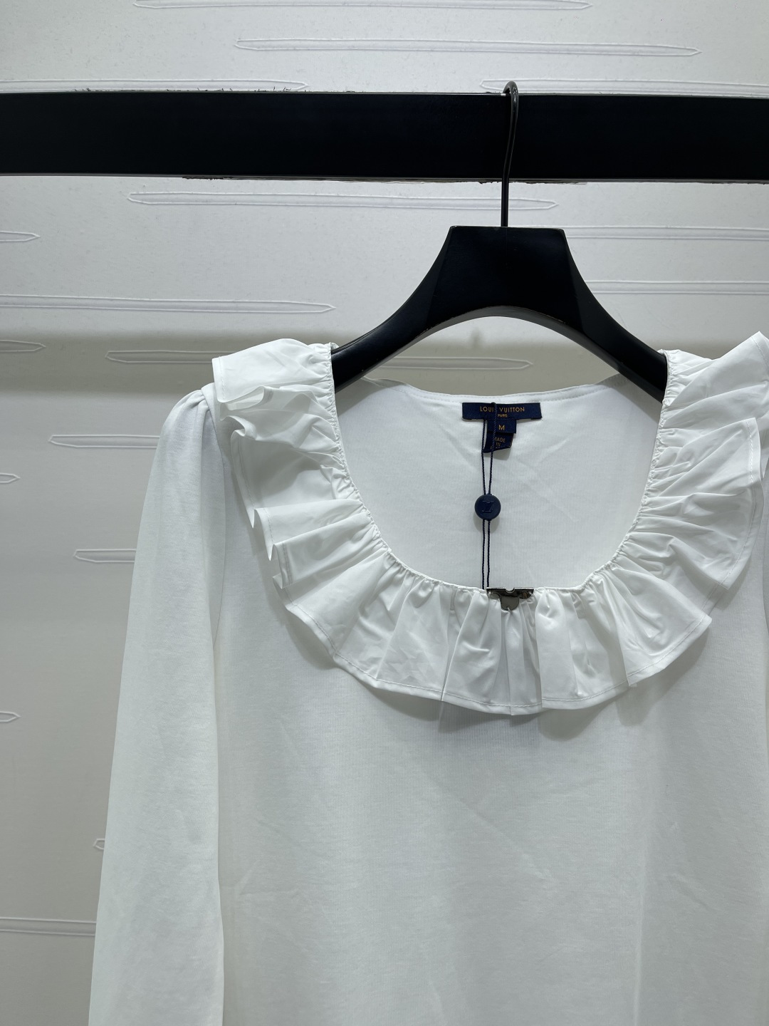 louis vuitton ruffle collar long sleeve top