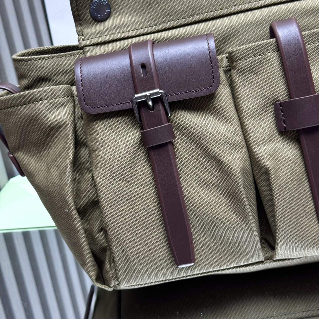 809820134
