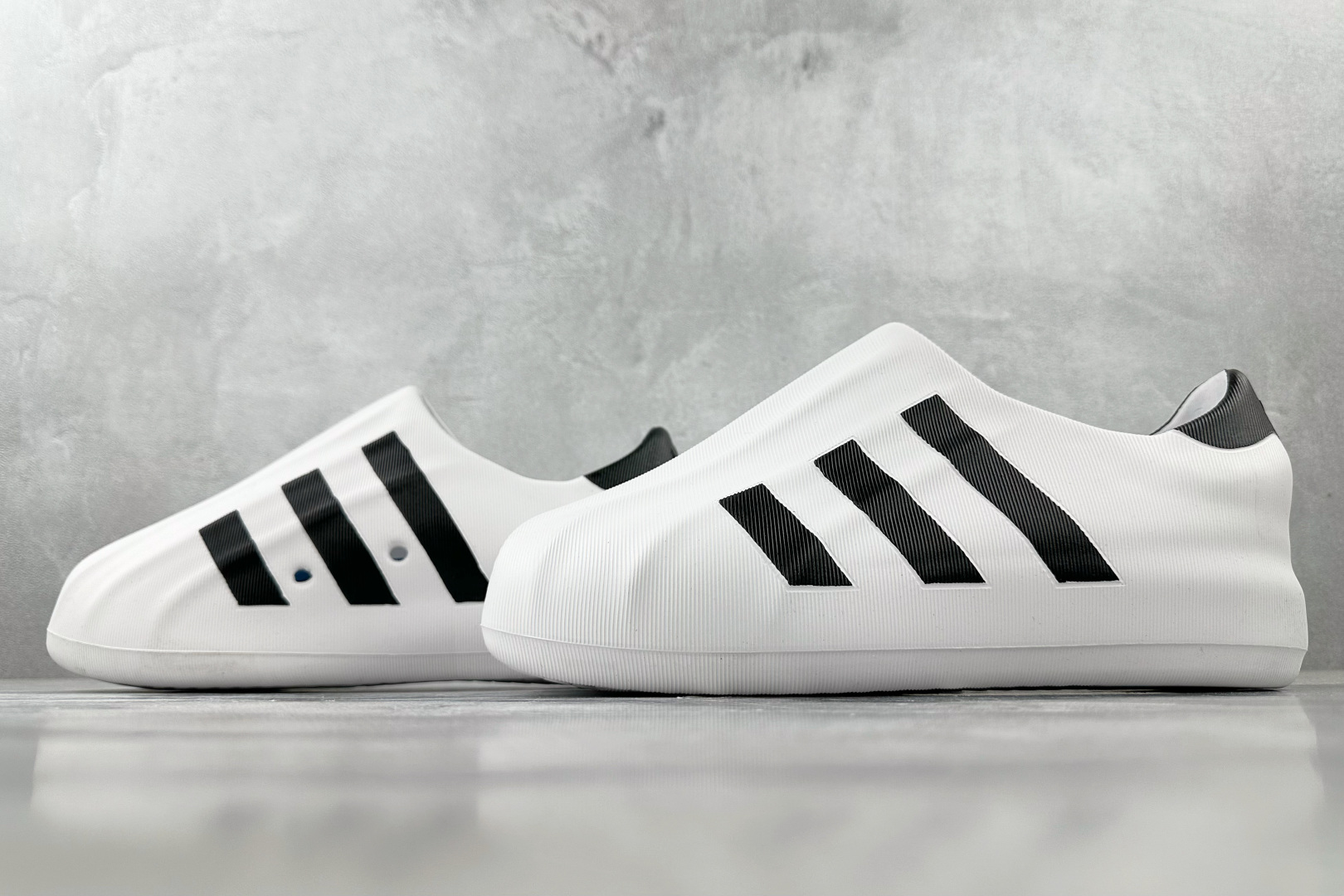 LW 
外贸专供 adidas originals AdiFOM Superstar 白色

货号：HQ