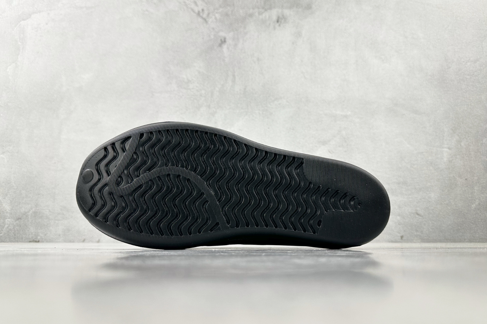 LW 
外贸专供adidas originals AdiFOM Superstar 黑色

货号：GZ2