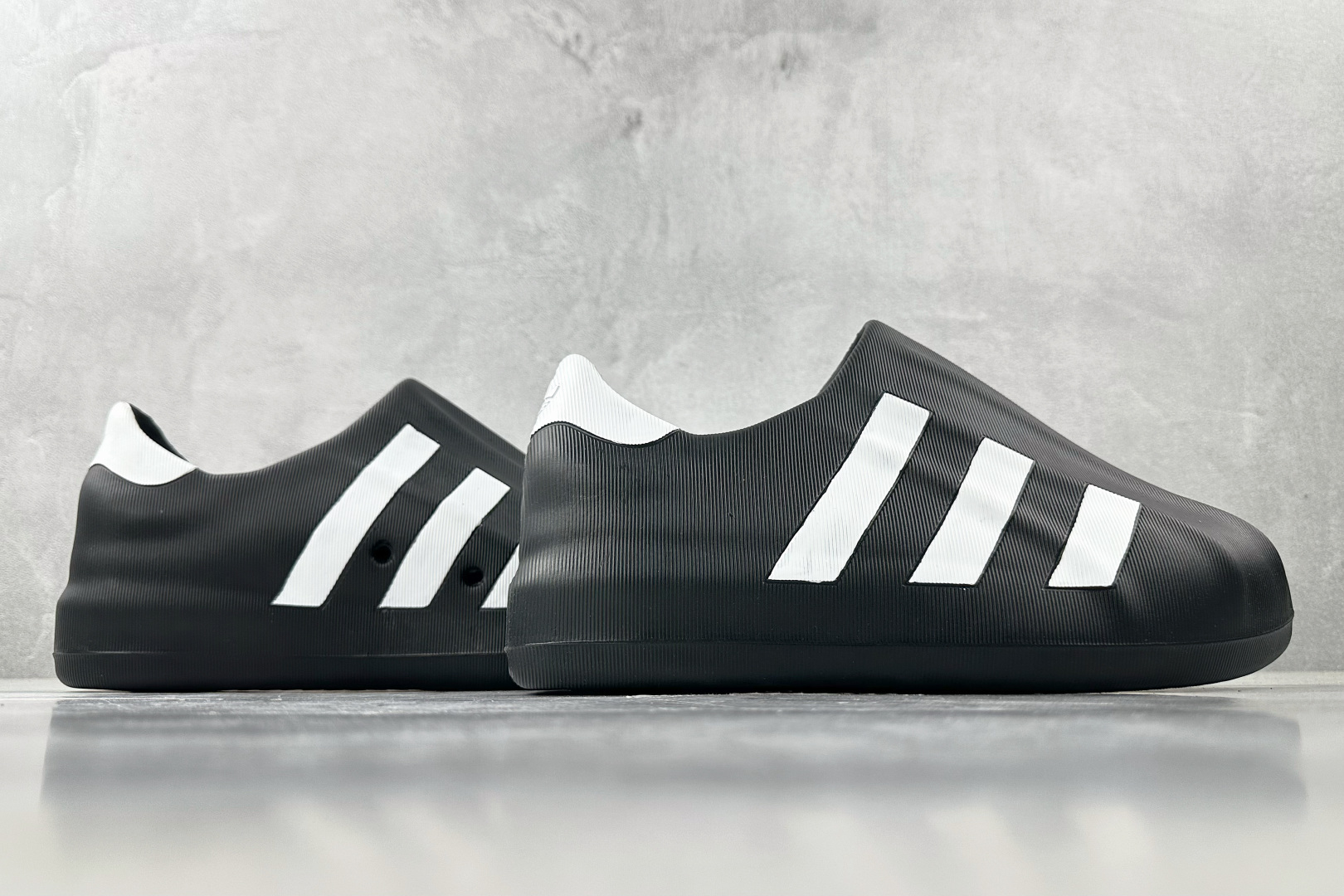 LW 
外贸专供adidas originals AdiFOM Superstar 黑色

货号：HQ8