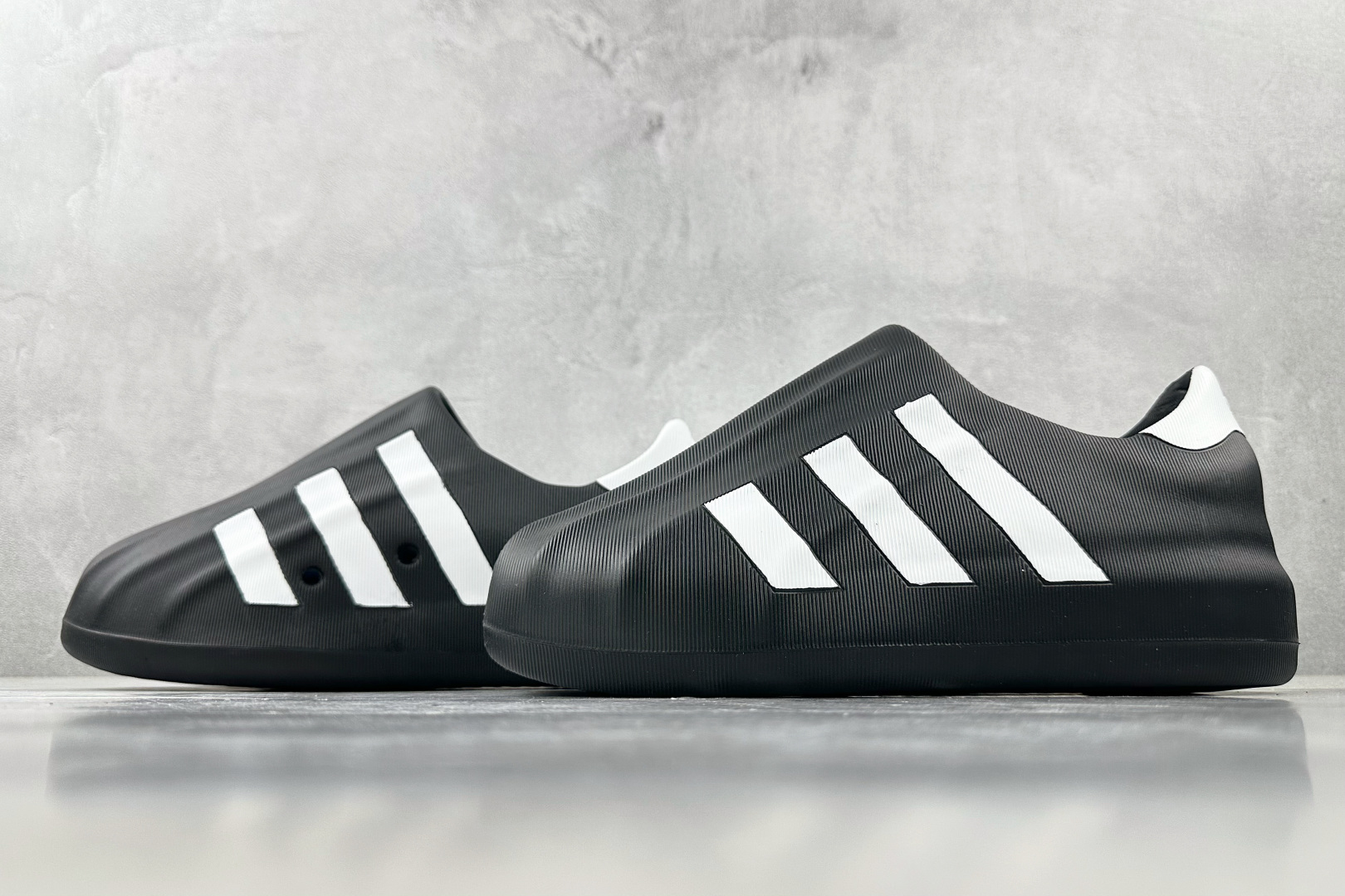 LW 
外贸专供adidas originals AdiFOM Superstar 黑色

货号：HQ8