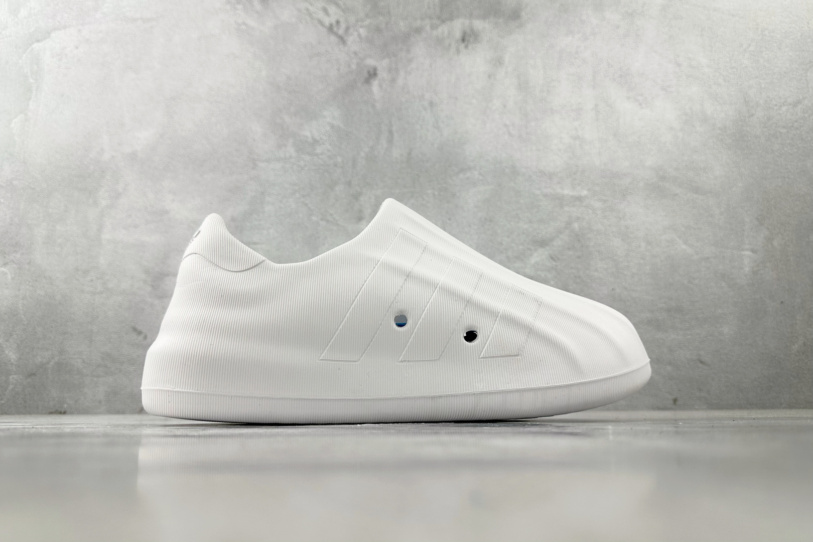 LW 
外贸专供adidas originals AdiFOM Superstar 白

货号：HQ46