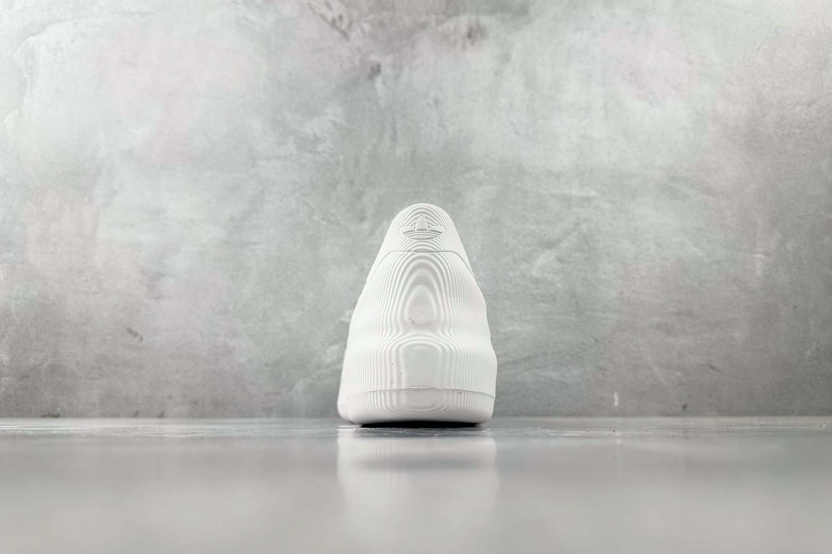 LW 
外贸专供adidas originals AdiFOM Superstar 白

货号：HQ46