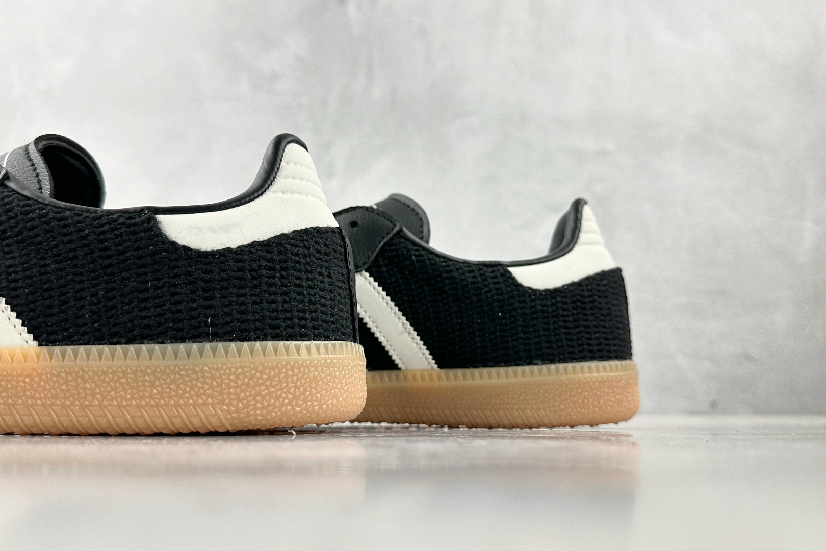 R 版 
出口订单 adidas originals Samba OG 黑色

货号：JQ5141
尺码