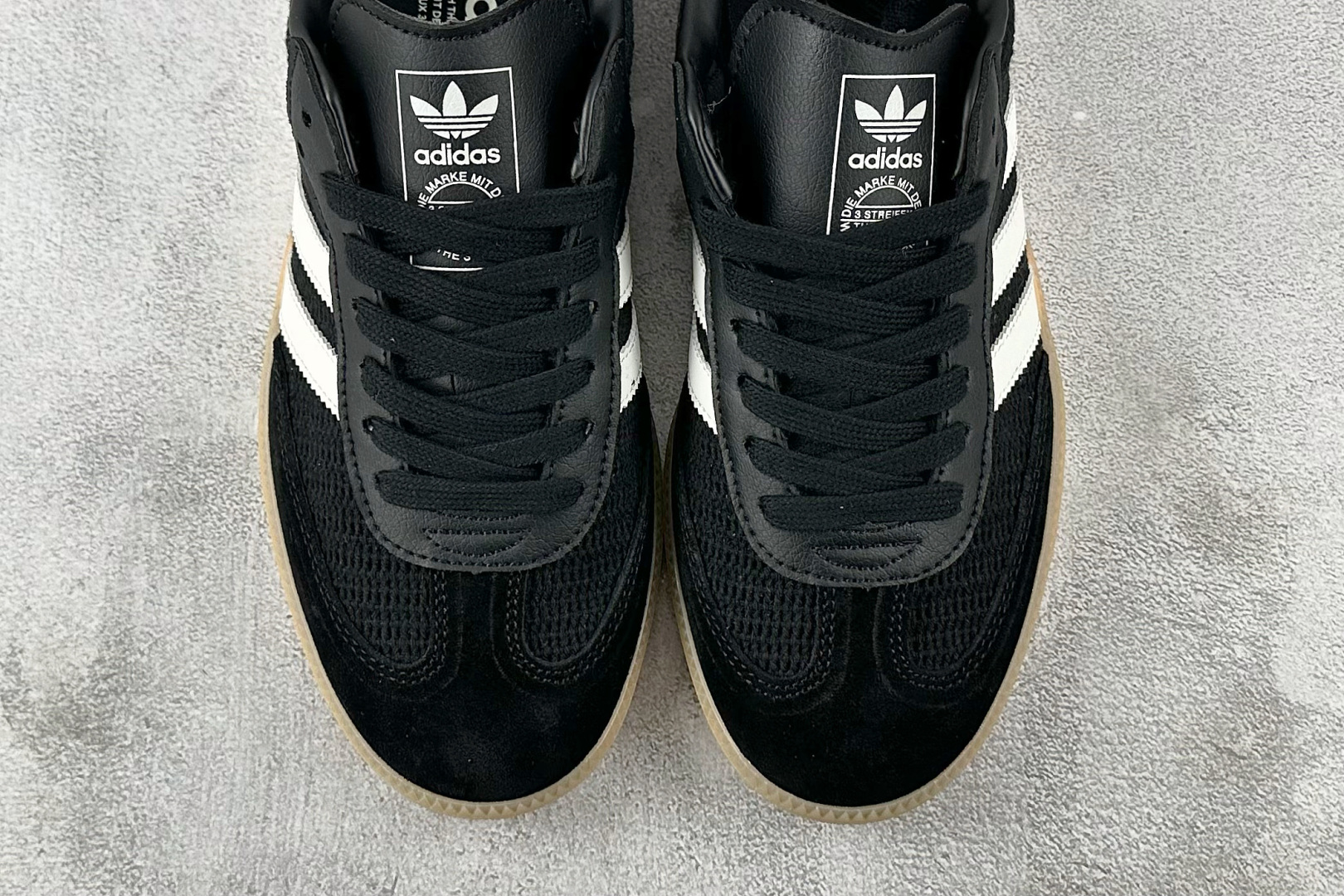 R 版 
出口订单 adidas originals Samba OG 黑色

货号：JQ5141
尺码