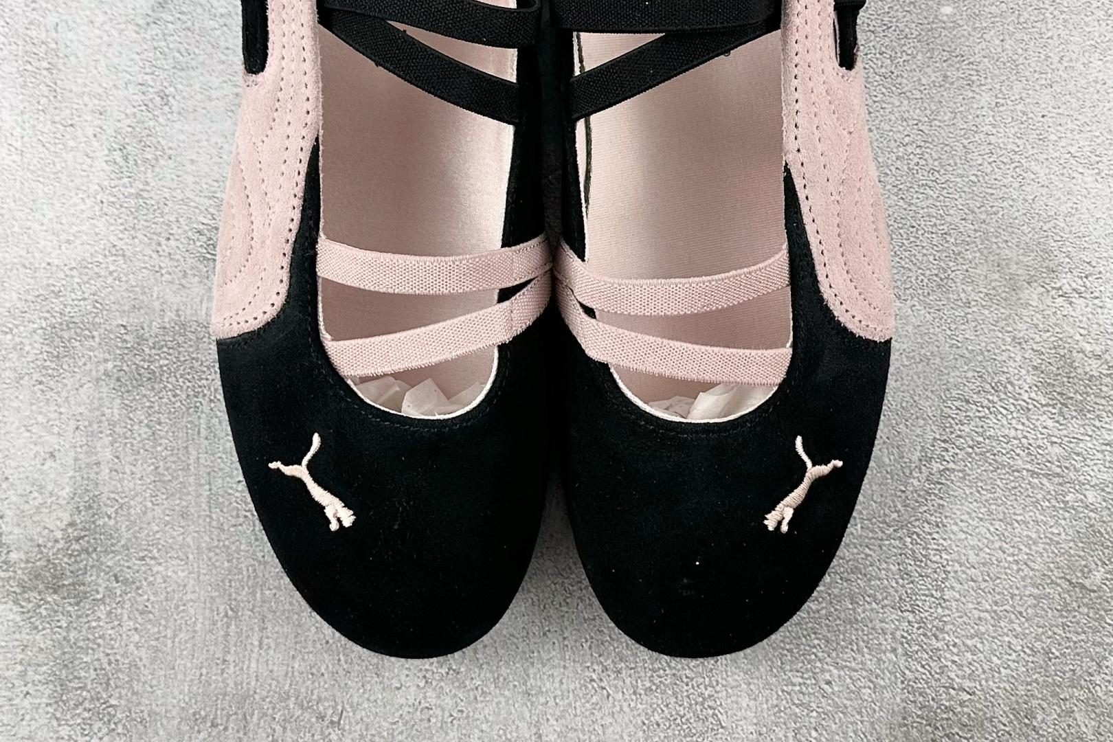 ZX 神版 
PUMA Speedcat Ballet 黑粉色

货号：-02
尺码：36 36.5 3