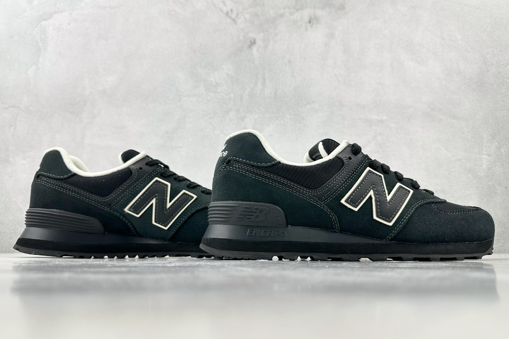 DT 
公司级 顶级纯原 niko and .. x New Balance NB 574 黑色

货号