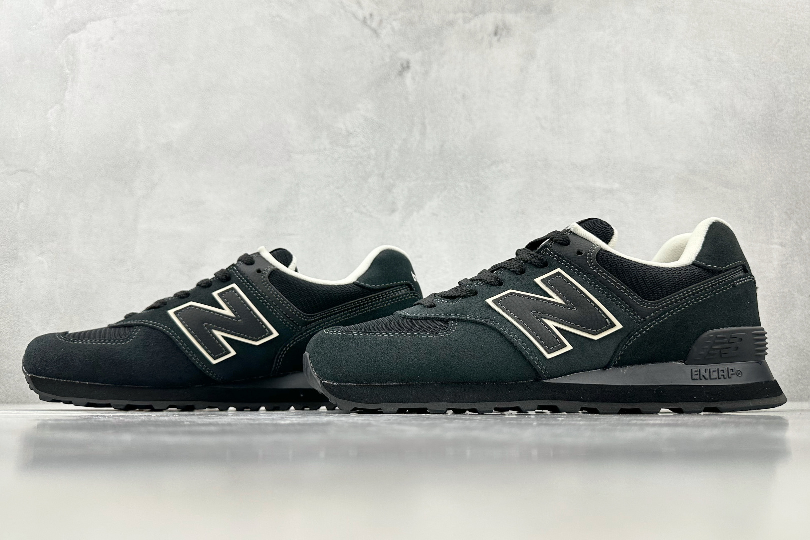 DT 
公司级 顶级纯原 niko and .. x New Balance NB 574 黑色

货号