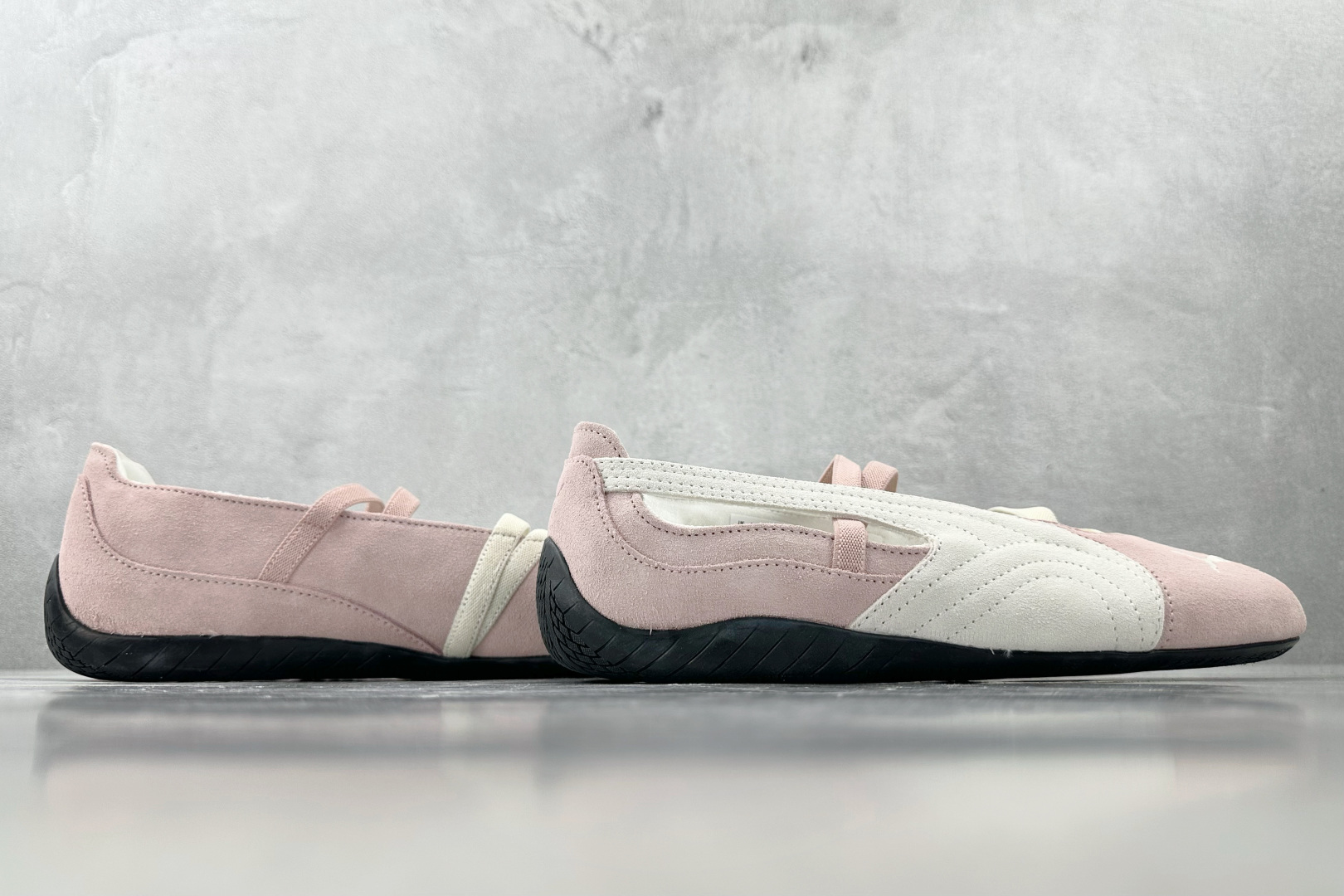 ZX 神版 
PUMA Speedcat Ballet 白粉色

货号：-01
尺码：36 36.5 3