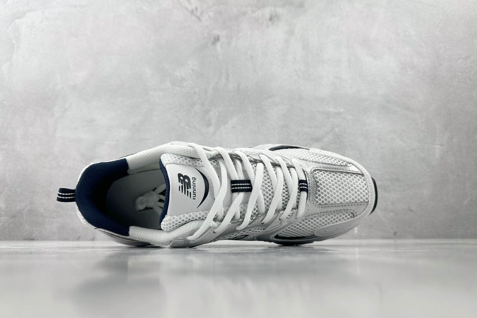 K13 版 
New Balance NB 530 白银色

货号：MR530SG
尺码：36 36.5