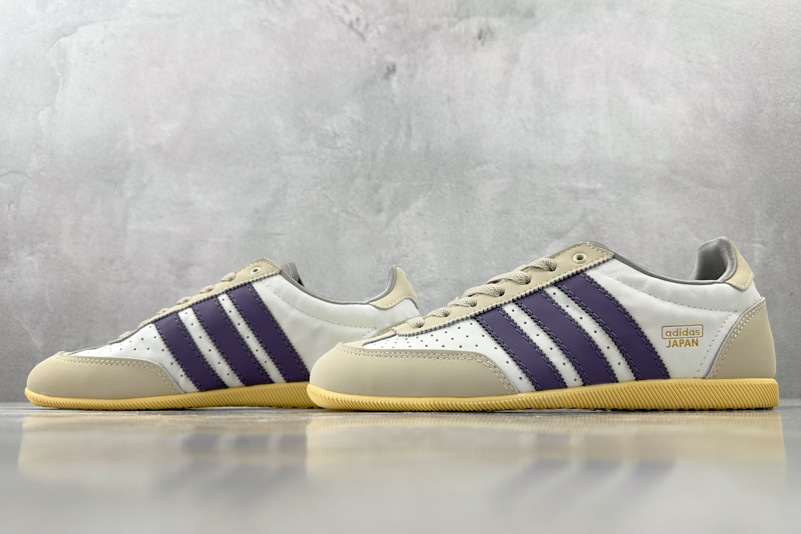 R 版 
出口订单  adidas originals JAPAN  米白色

货号：JI2664
尺码