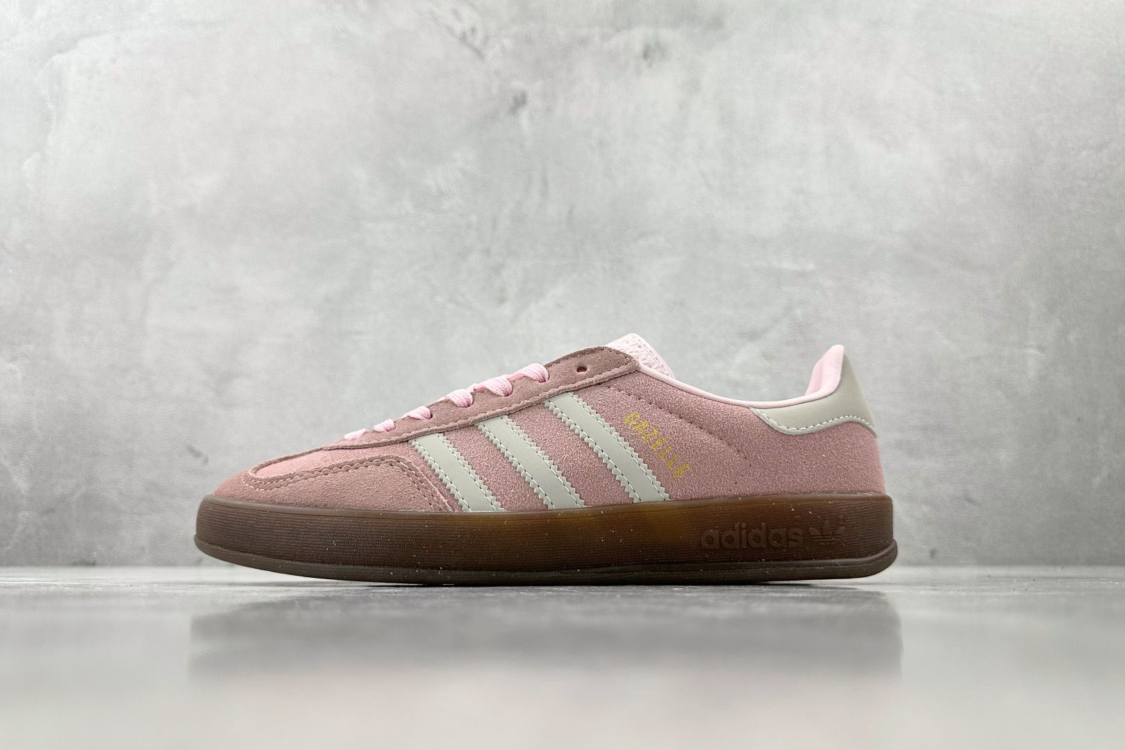 R 版 
出口订单 adidas originals GAZELLE INDOOR W粉色

货号：JI