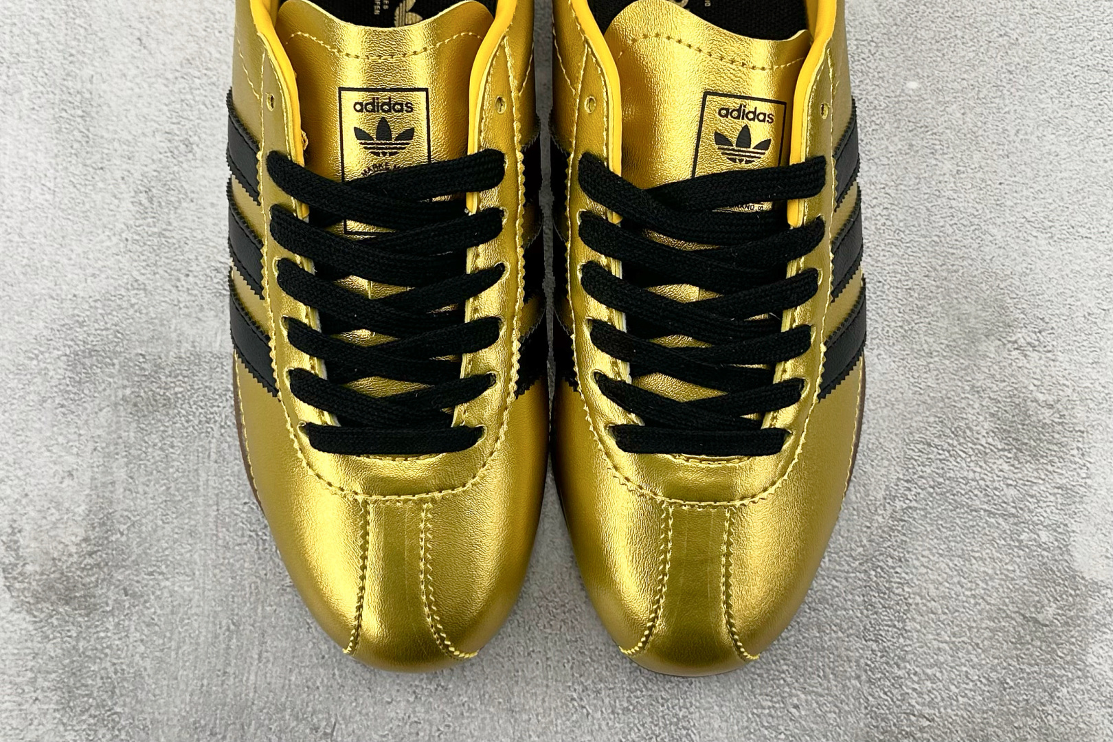 R 版 
出口订单 adidas originals TOKYO DECON 金色

货号 ：JQ215