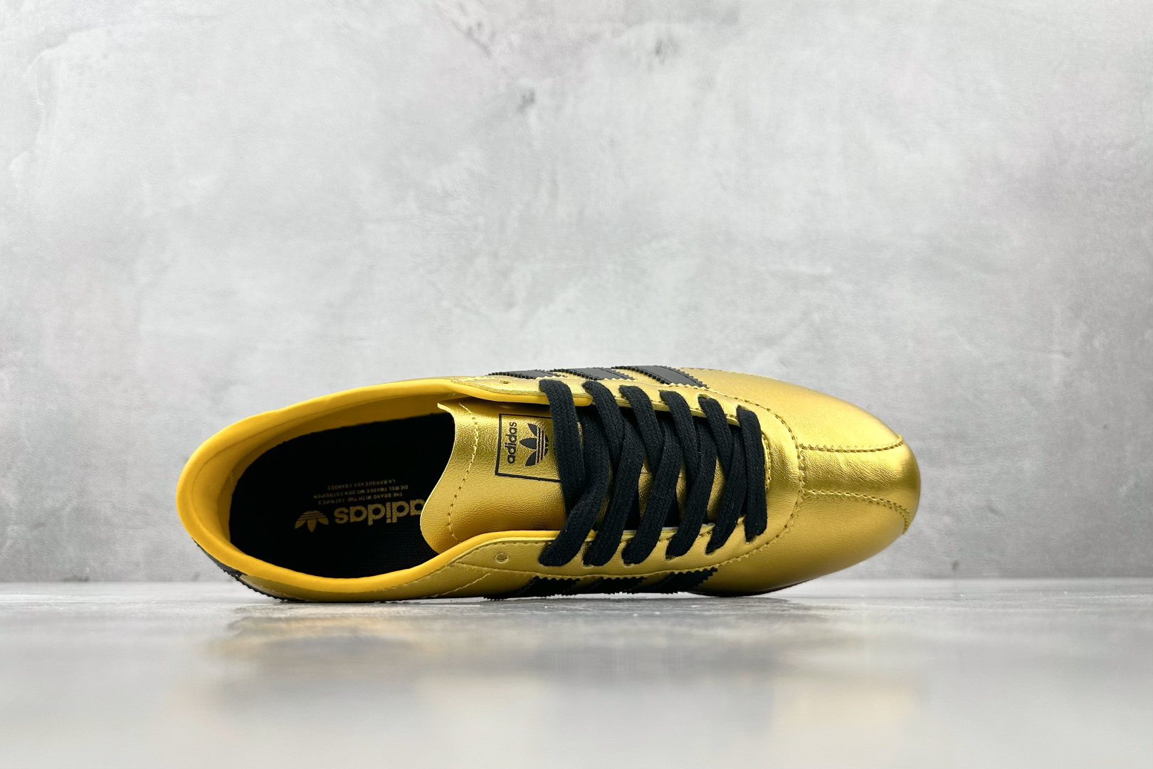R 版 
出口订单 adidas originals TOKYO DECON 金色

货号 ：JQ215