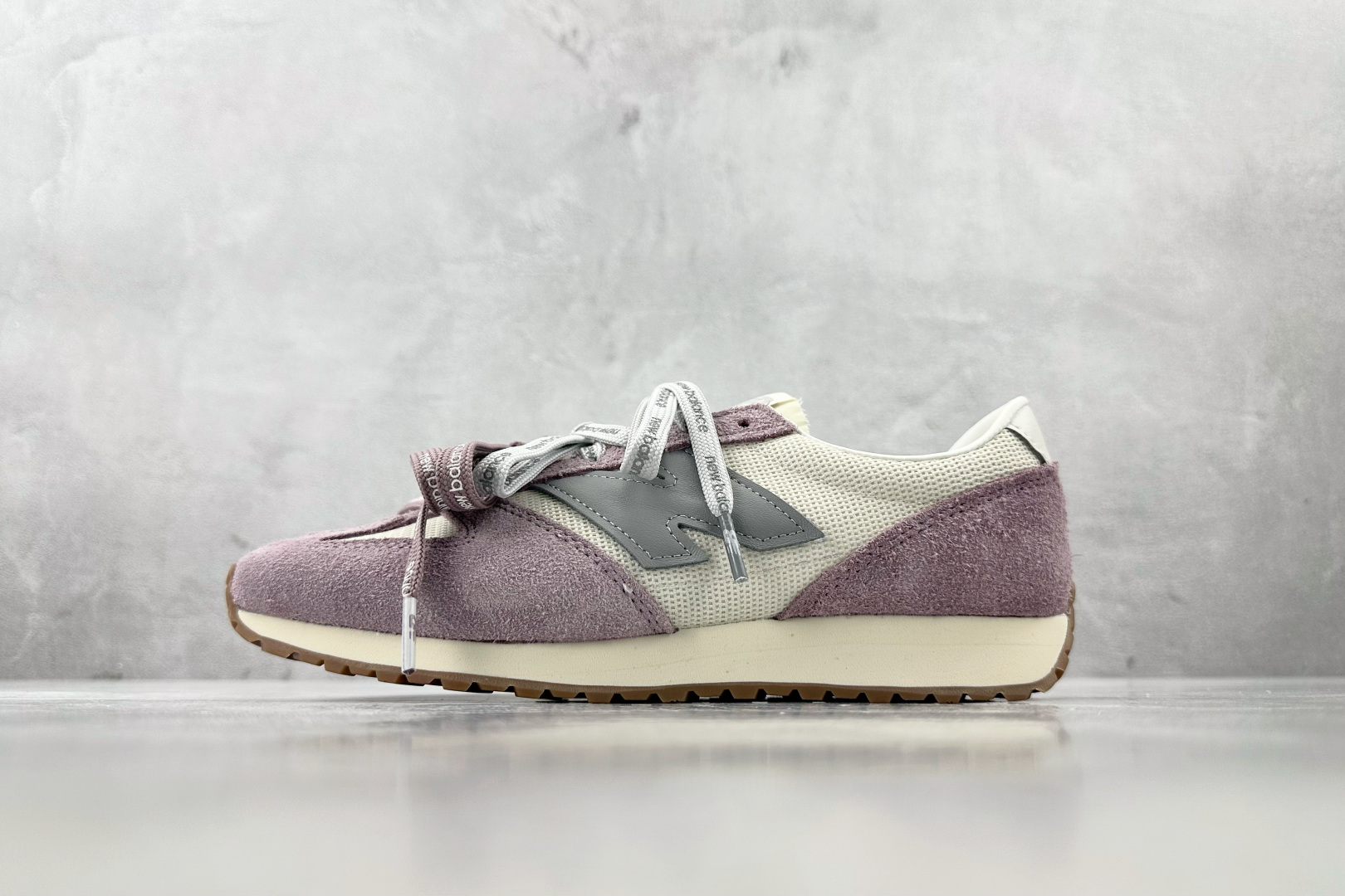 绿X/M 
纯原 New Balance NB 471 米紫

货号：U471AL
尺码：35 36 3