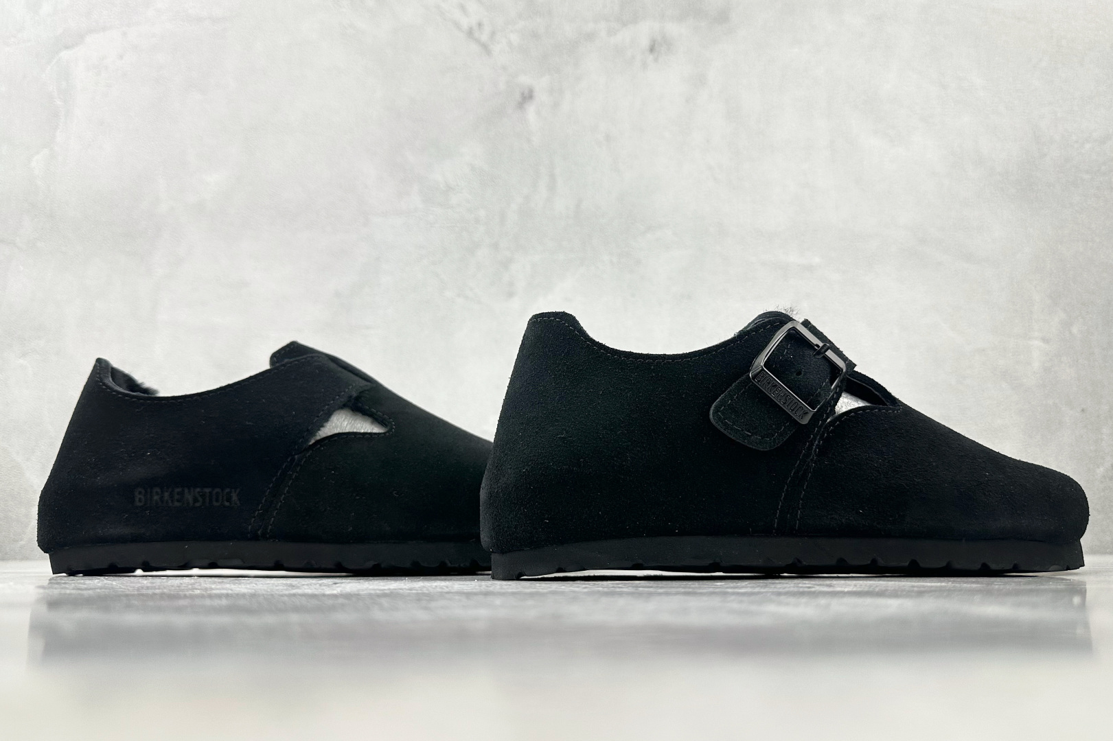 莞产 
Birkenstock London Shearling系列黑色

货号：
尺码：35 36 3