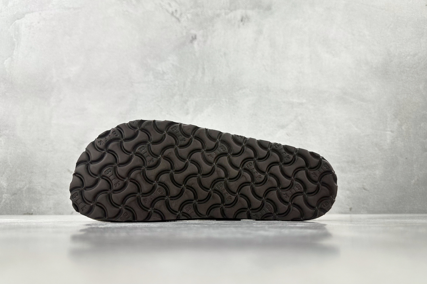 莞产 
Birkenstock London系列 灰褐色

货号：
尺码：35 36 36.5 37 3