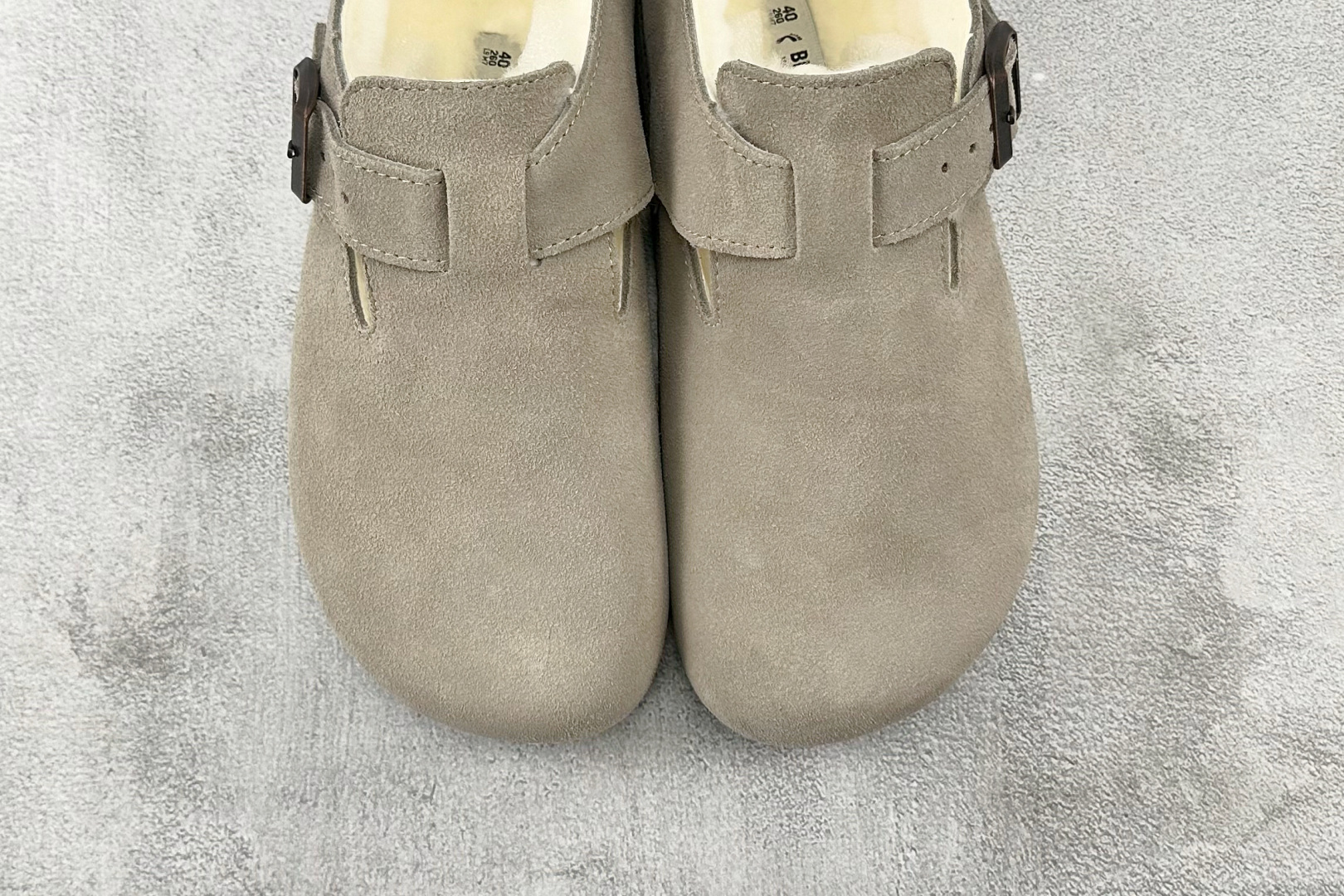 莞产 
Birkenstock London系列 灰褐色

货号：
尺码：35 36 36.5 37 3