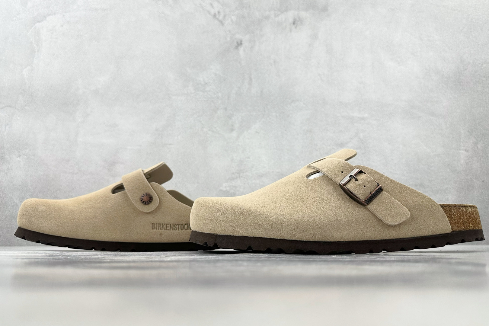 莞产 
Birkenstock 灰褐色

货号：
尺码：35 36 36.5 37 38.5 39 40
