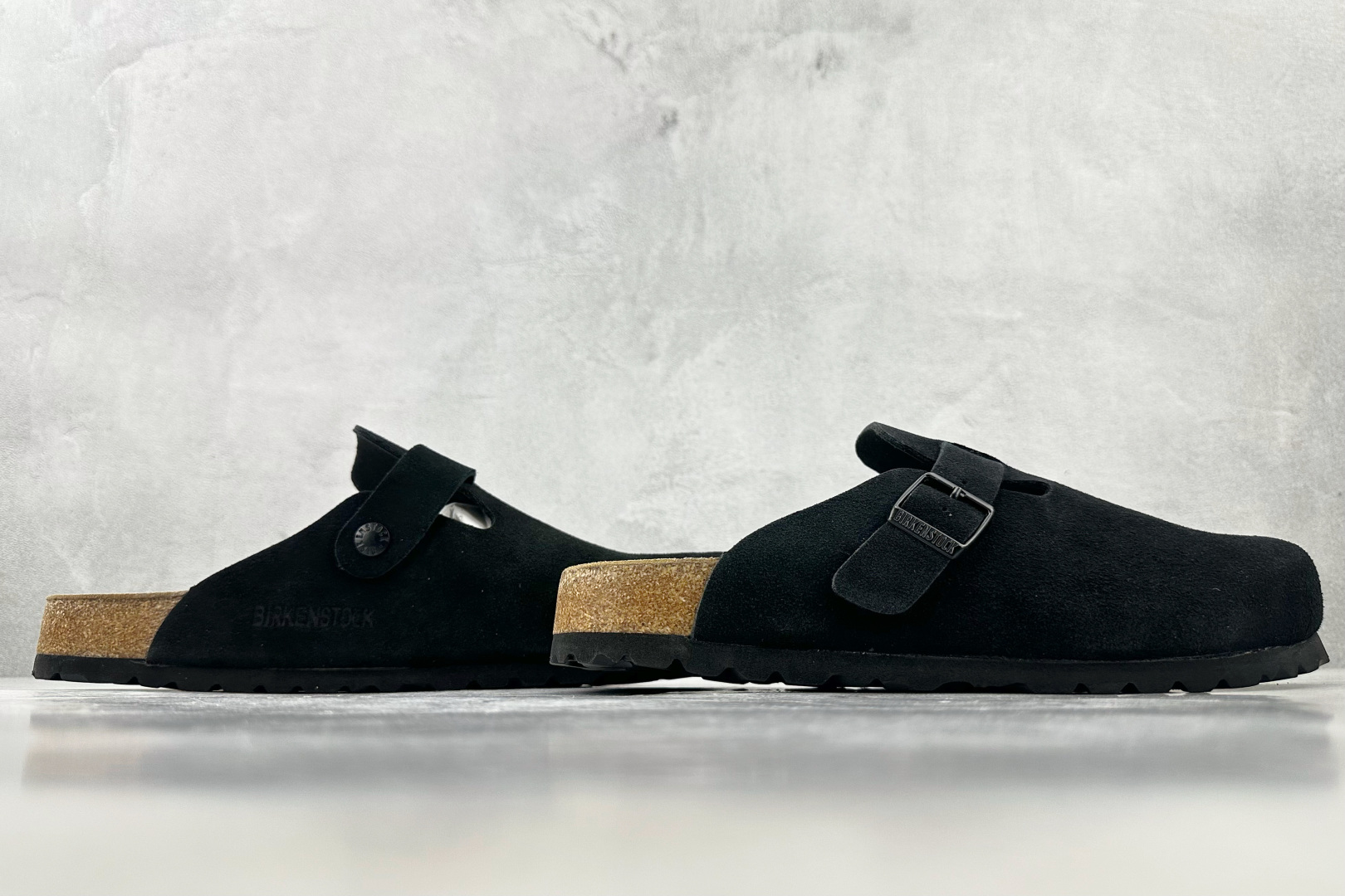 莞产 
Birkenstock 黑色

货号：
尺码：35 36 36.5 37 38.5 39 40 