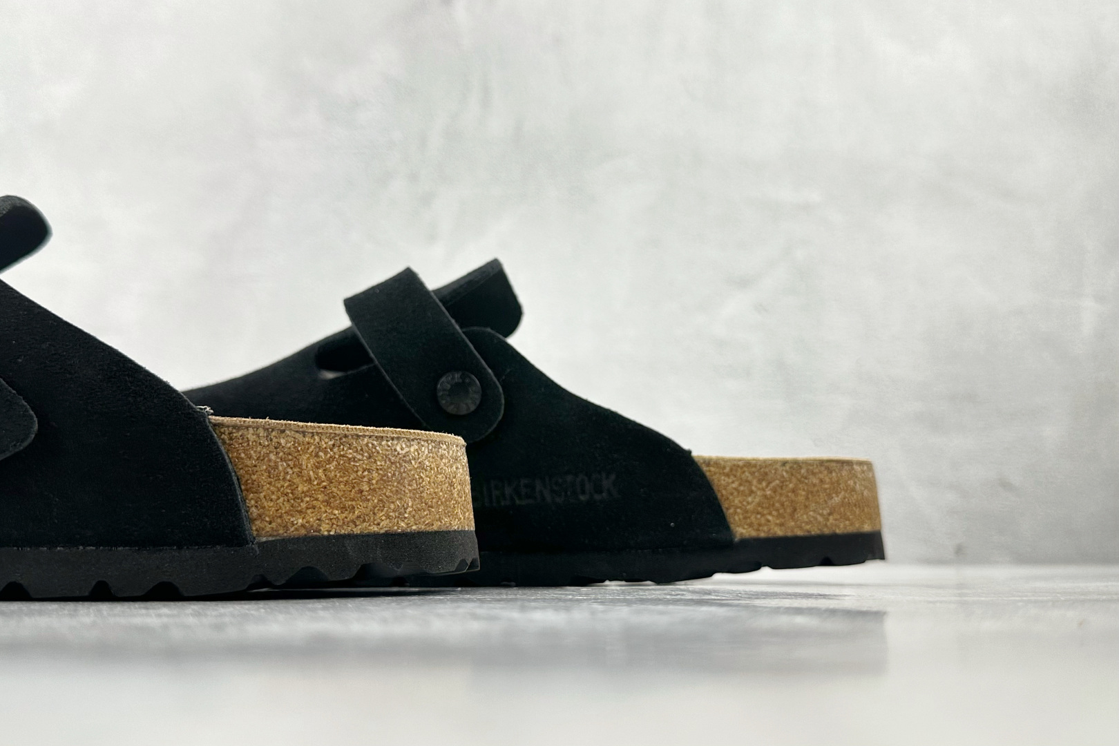 莞产 
Birkenstock 黑色

货号：
尺码：35 36 36.5 37 38.5 39 40 
