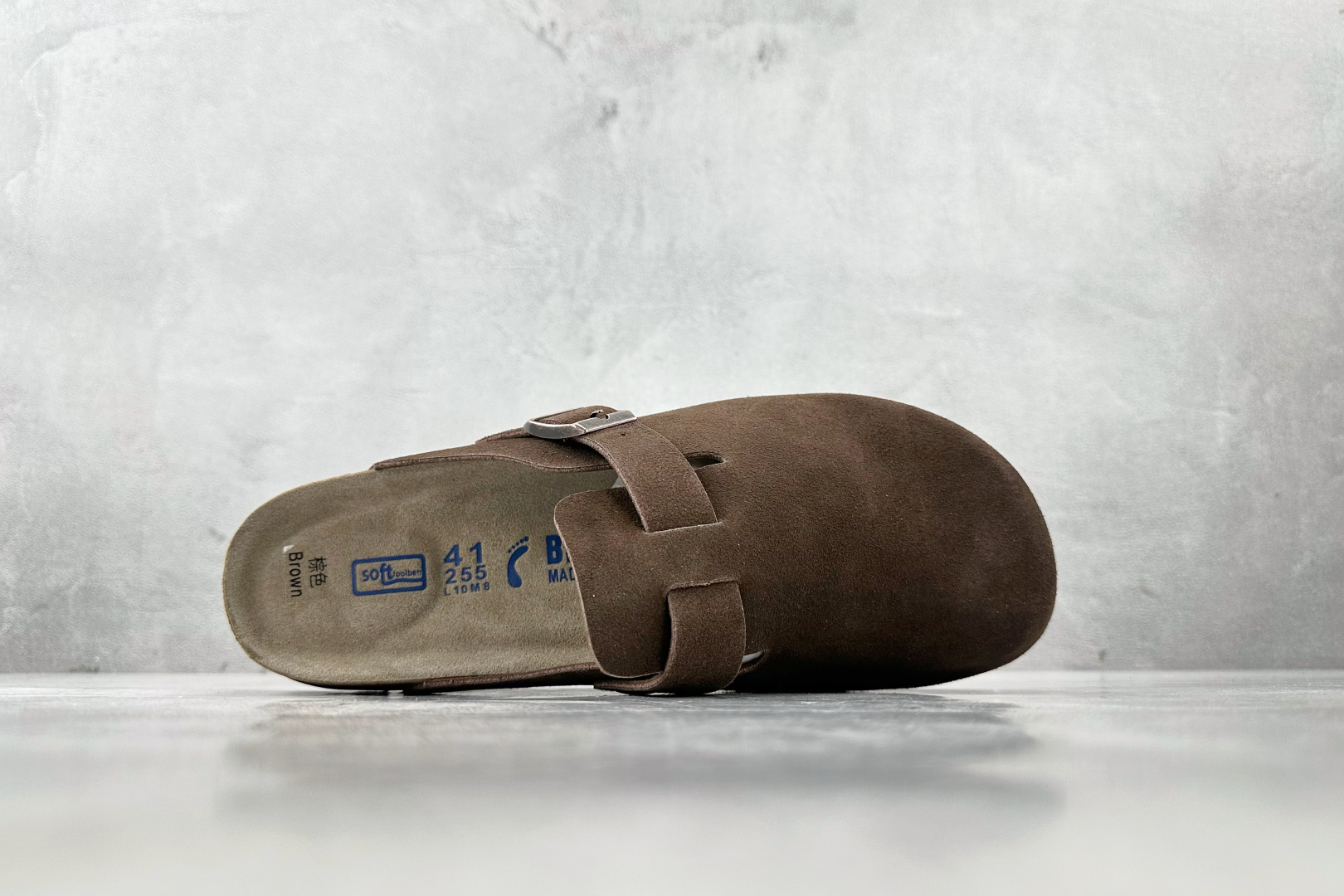 莞产 
Birkenstock 褐色

货号：
尺码：35 36 36.5 37 38.5 39 40 