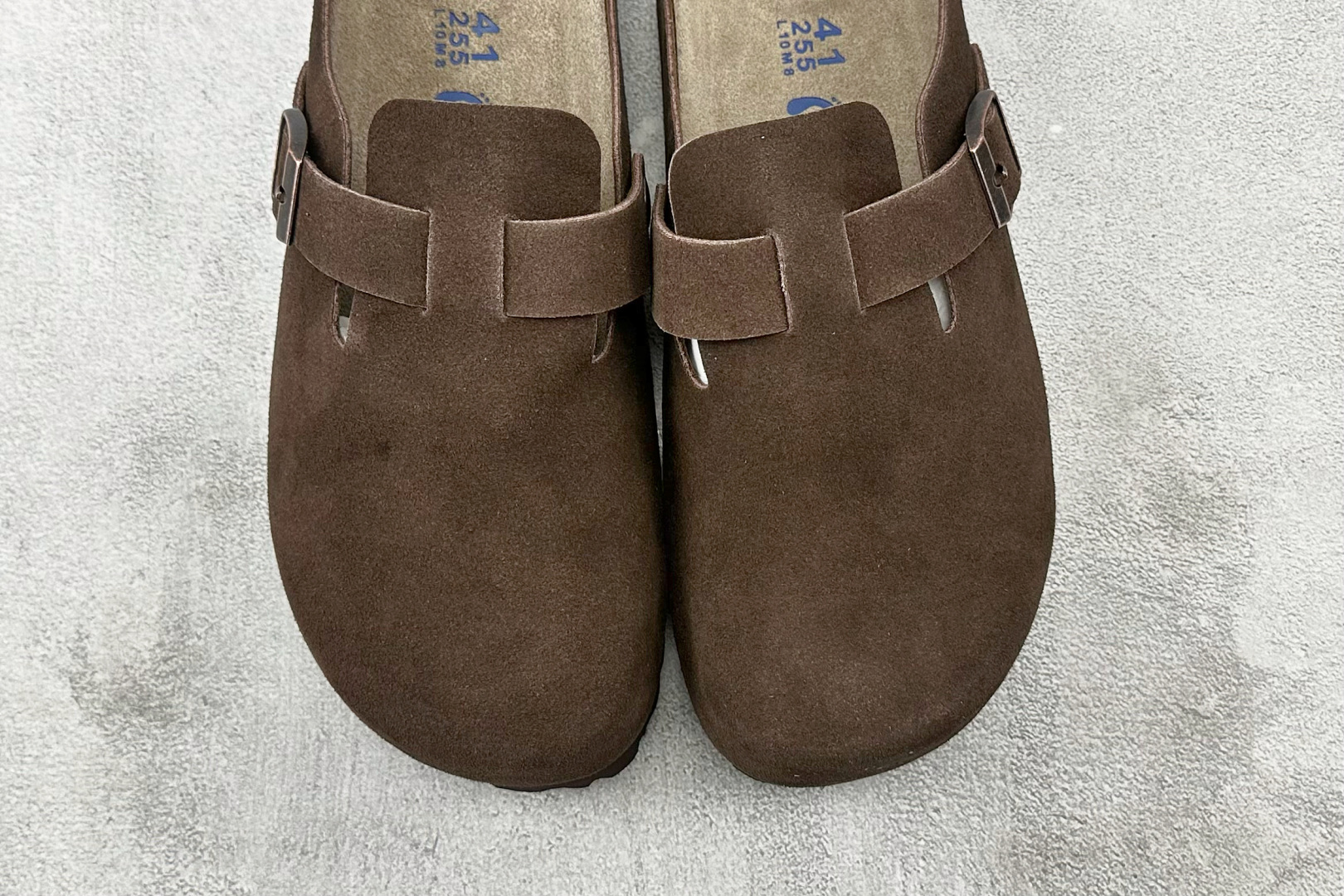 莞产 
Birkenstock 褐色

货号：
尺码：35 36 36.5 37 38.5 39 40 