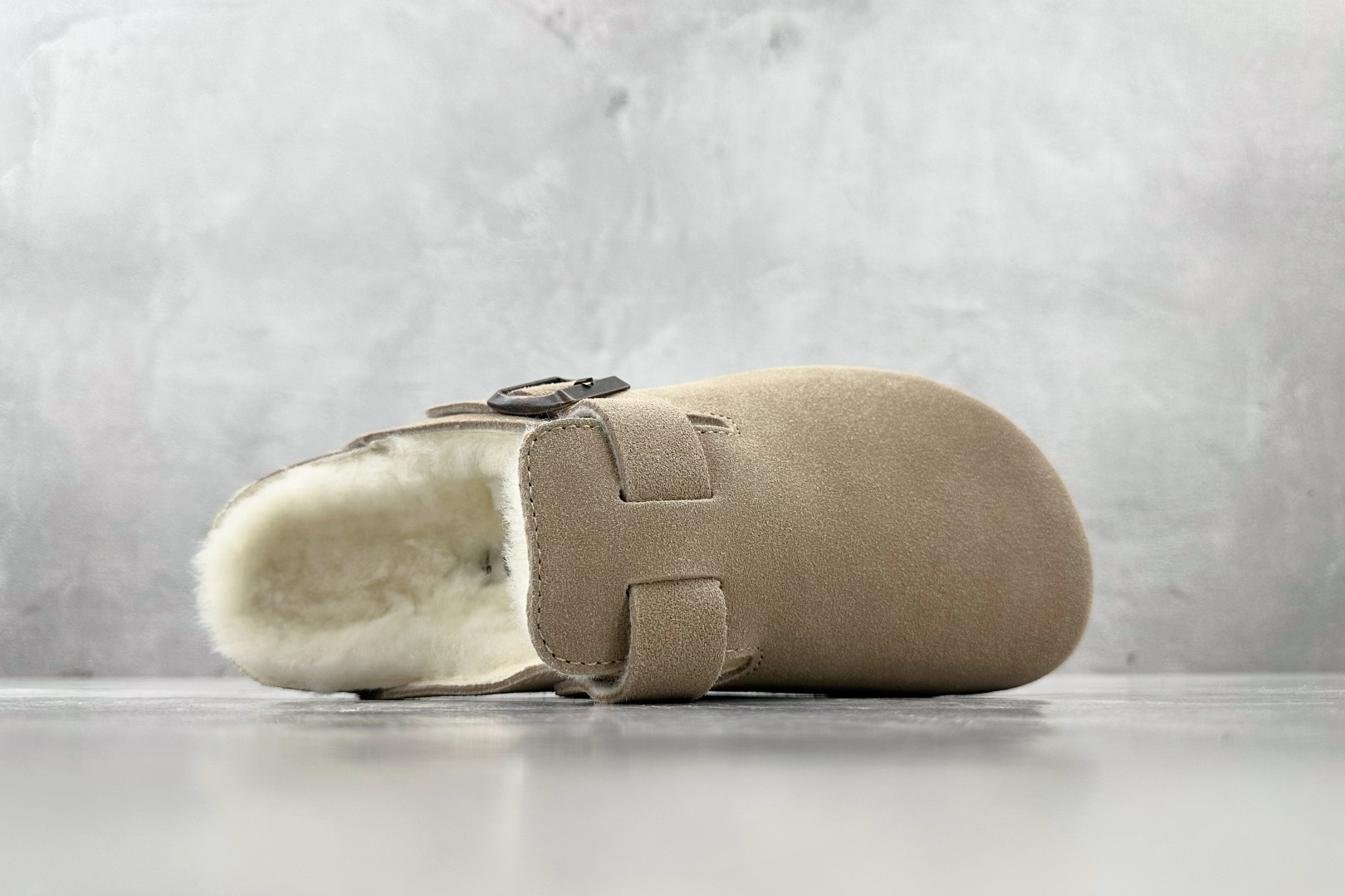 莞产 
Birkenstock 沙色

货号：
尺码：35 36 36.5 37 38.5 39 40
