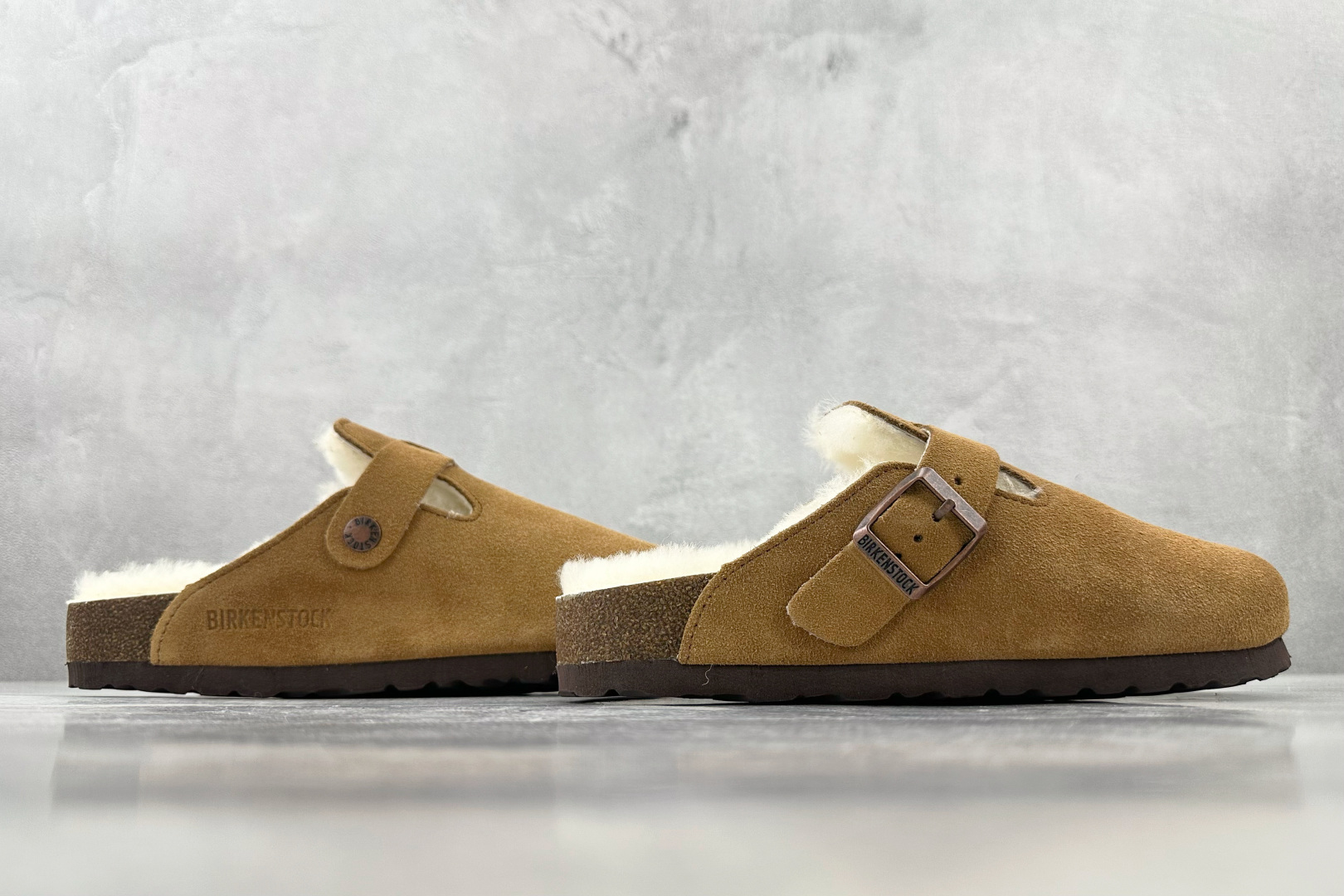 莞产 
Birkenstock Boston shearling系列 棕色

货号：
尺码：35 36 