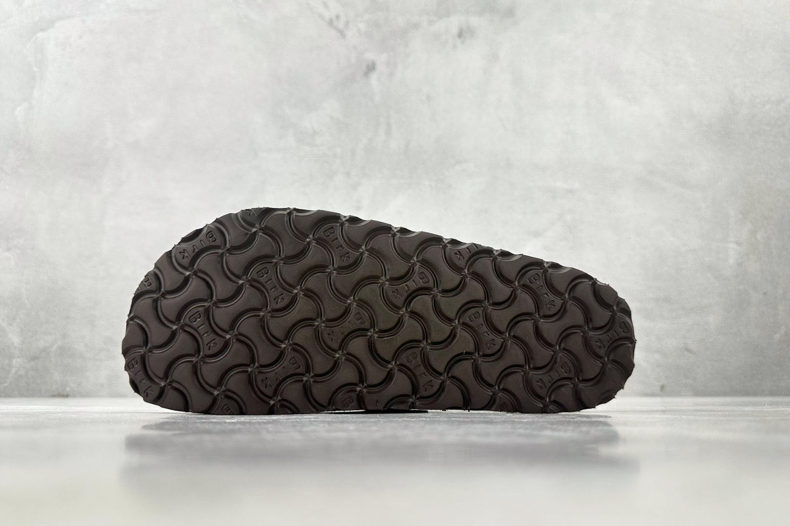 莞产 
Birkenstock Boston 灰色

货号：
尺码：35 36 36.5 37 38.5