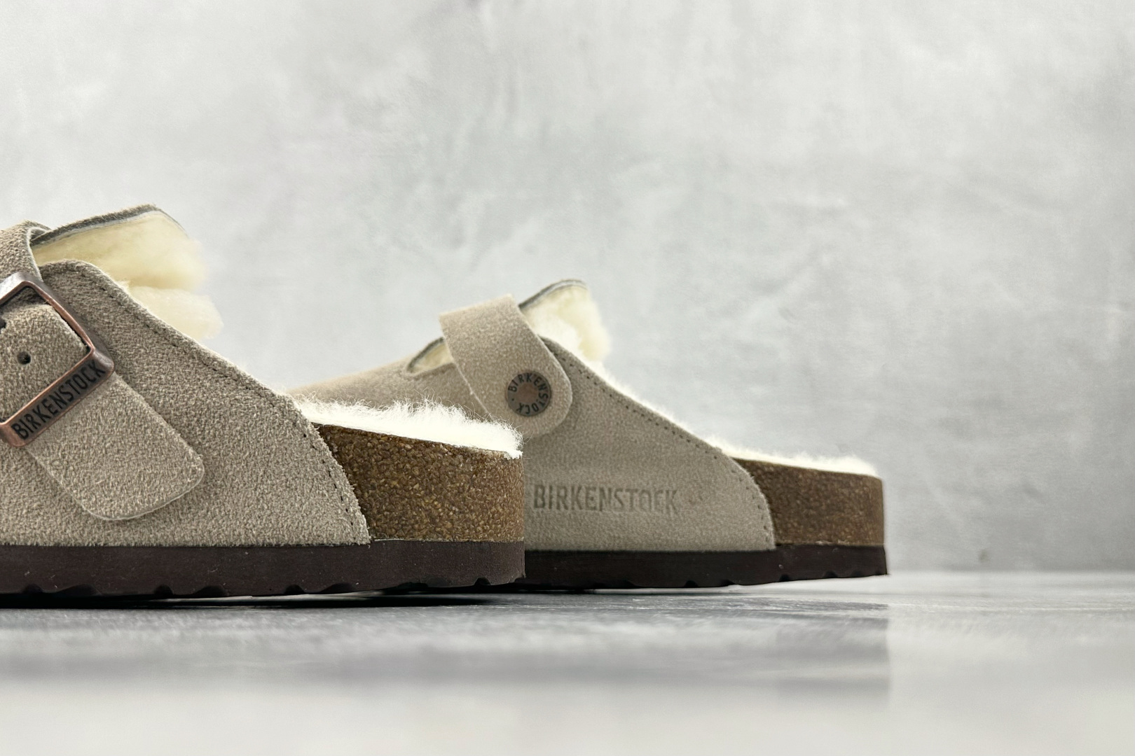 莞产 
Birkenstock Boston 灰色

货号：
尺码：35 36 36.5 37 38.5