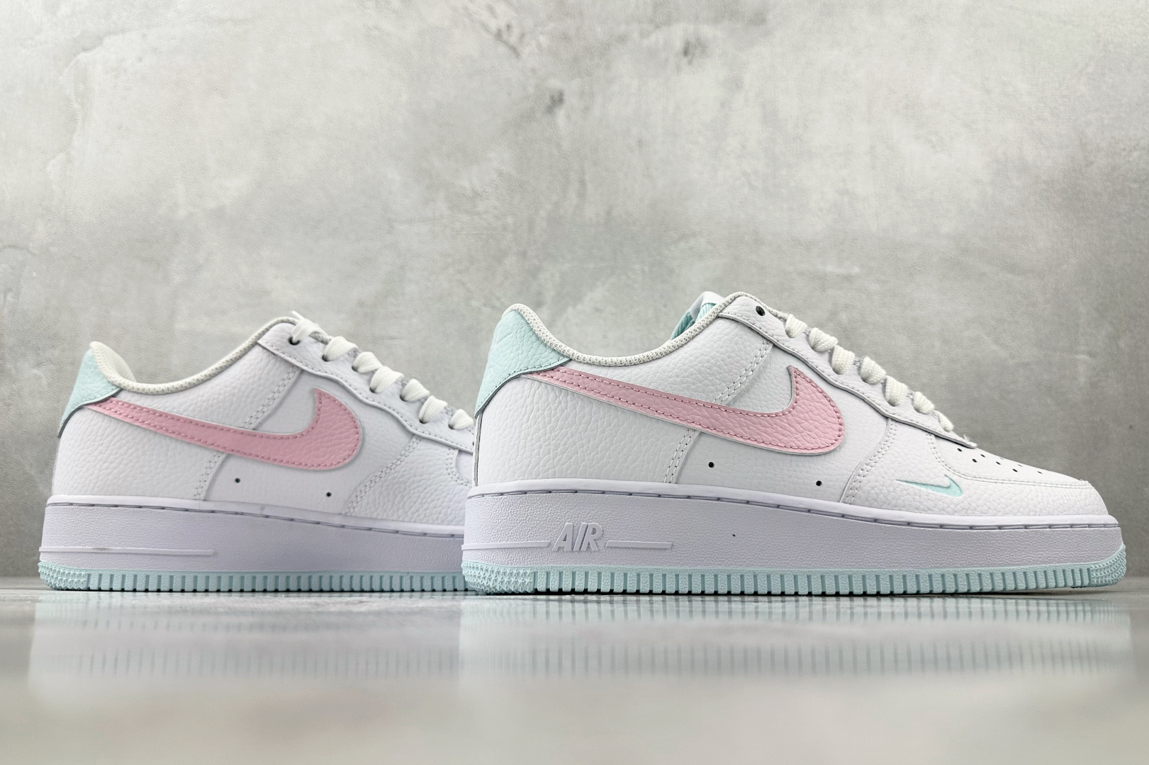 X 版 
Nike AIR FORCE 1'07 白粉色

货号：IH0640-161
尺码：36 36