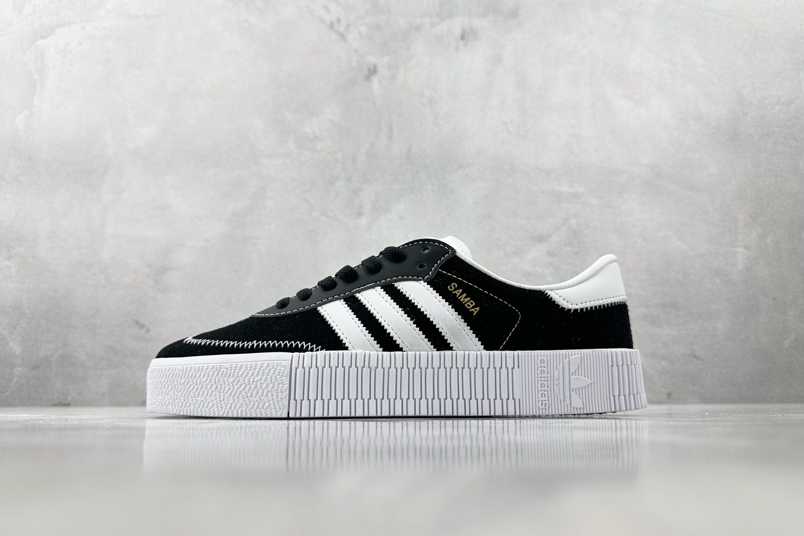 R 版 
出口订单 adidas originals Samba 松糕底 黑

货号 ：FV0766
尺