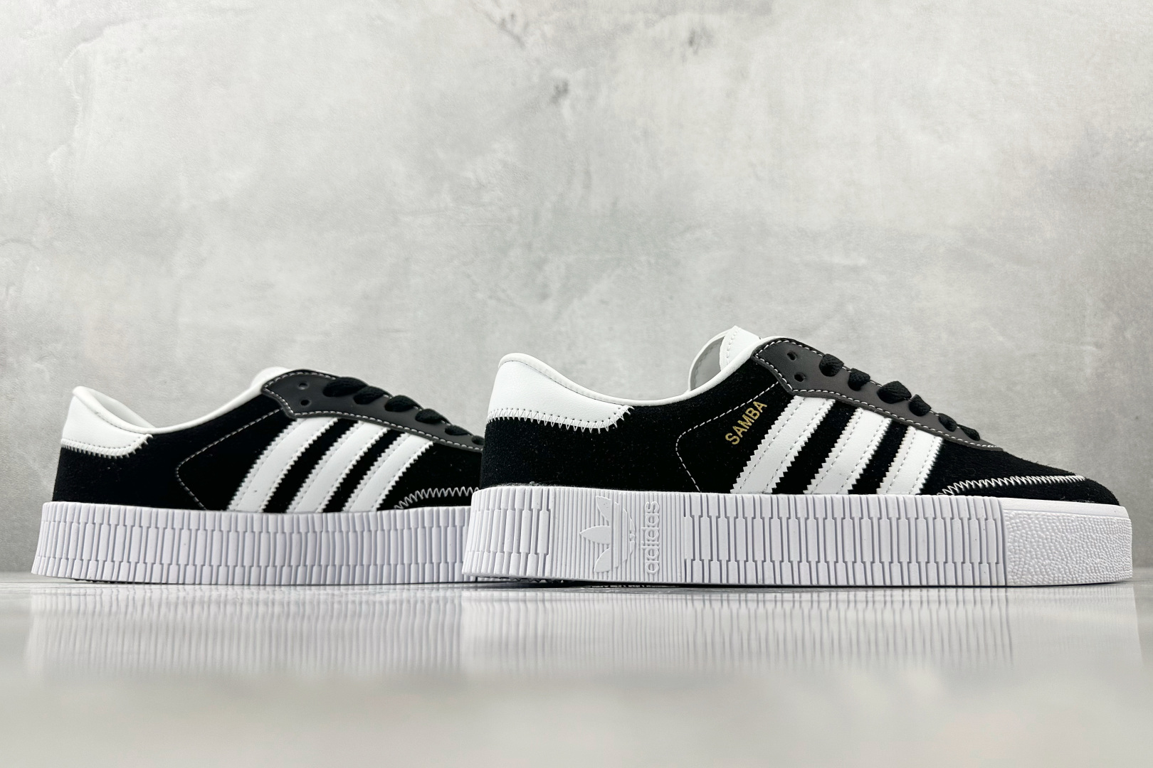 R 版 
出口订单 adidas originals Samba 松糕底 黑

货号 ：FV0766
尺
