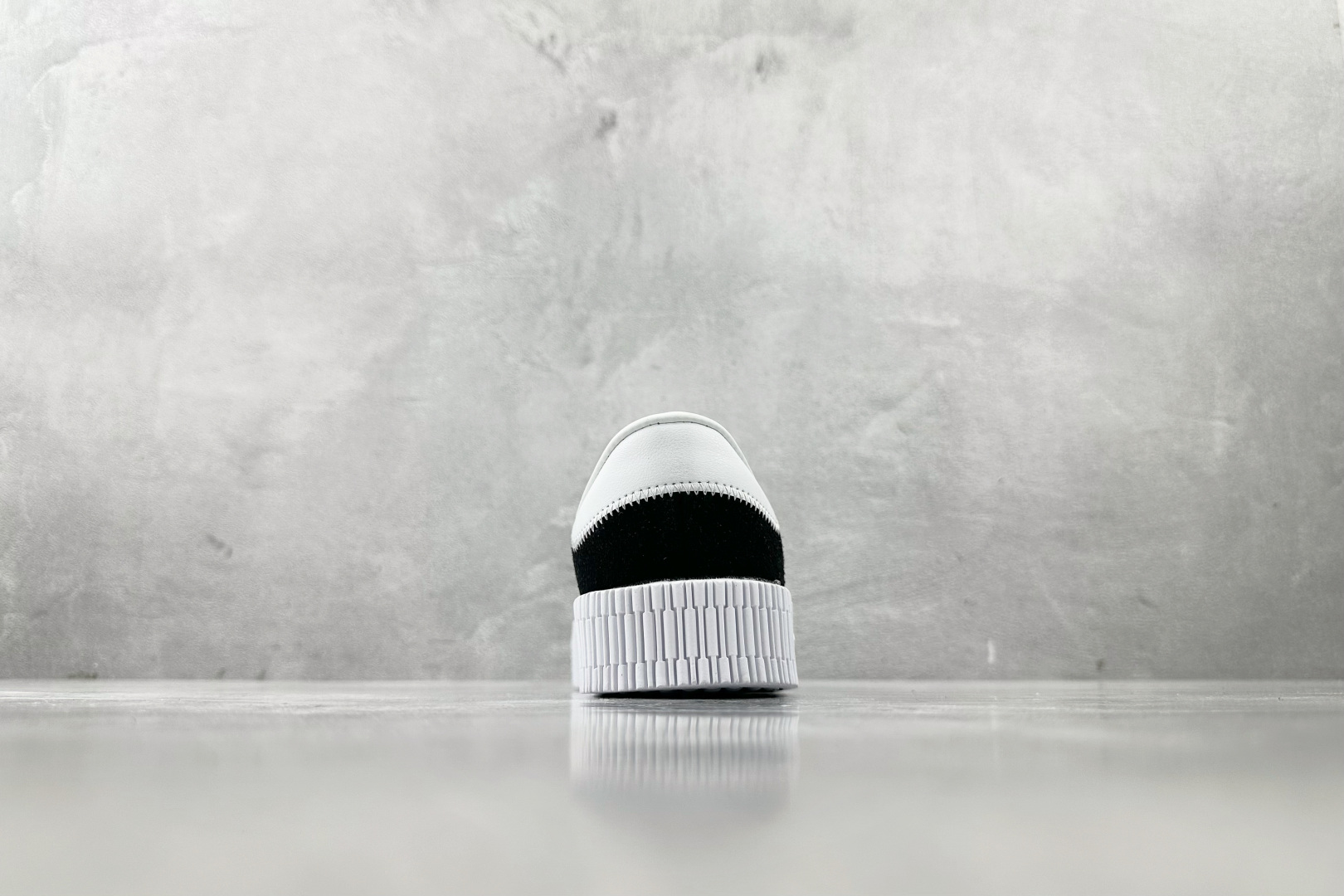 R 版 
出口订单 adidas originals Samba 松糕底 黑

货号 ：FV0766
尺