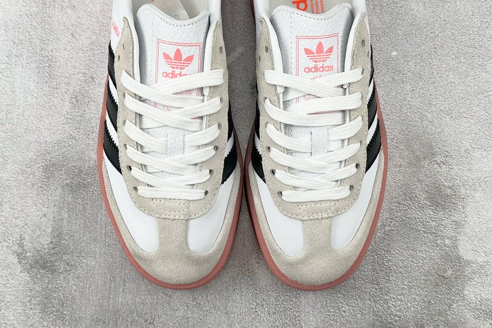 R 版 
出口订单 adidas originals Sambae 黑白

货号 ：JI3072
尺码：